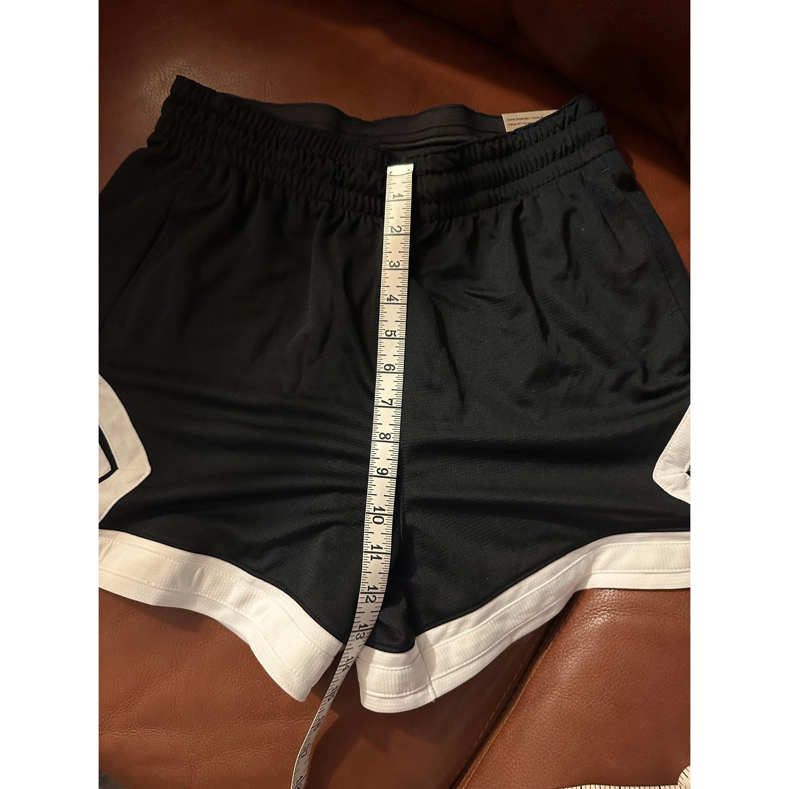 Jordan Brand Jordan Black and White Basketball Short FB4558-010 - Size M Size US 30 / EU 46 - 9 Thumbnail