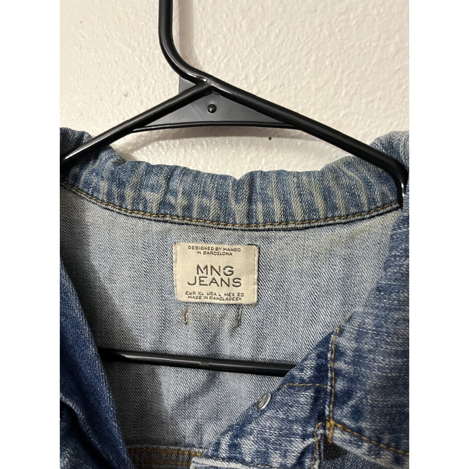 Mango Mango | Denim Jacket | Size L | Blue | Pocketed | Women's | Jacket | Distressed Size 36" / US 14 / IT 50 - 2 Thumbnail