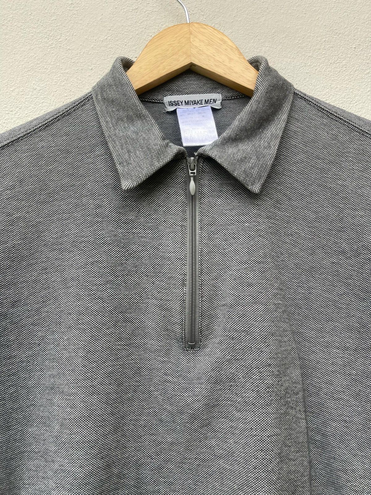 Designer × Issey Miyake × Japanese Brand Issey Miyake Half Zipper Polo Tee Size US M / EU 48-50 / 2 - 7 Thumbnail