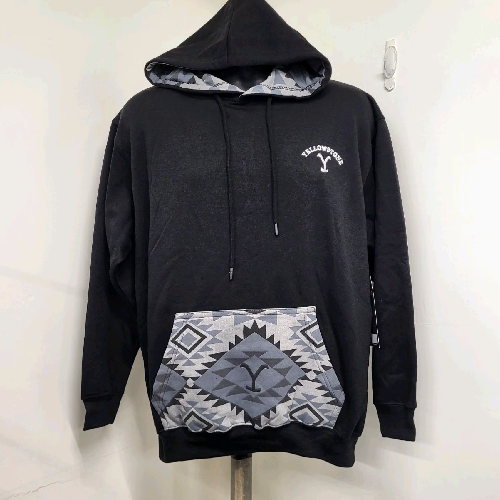Logo 7 Yellowstone Dutton Ranch Logo Hoodie Adult XL Black Gray Southwestern Size US XL / EU 56 / 4 - 4 Thumbnail