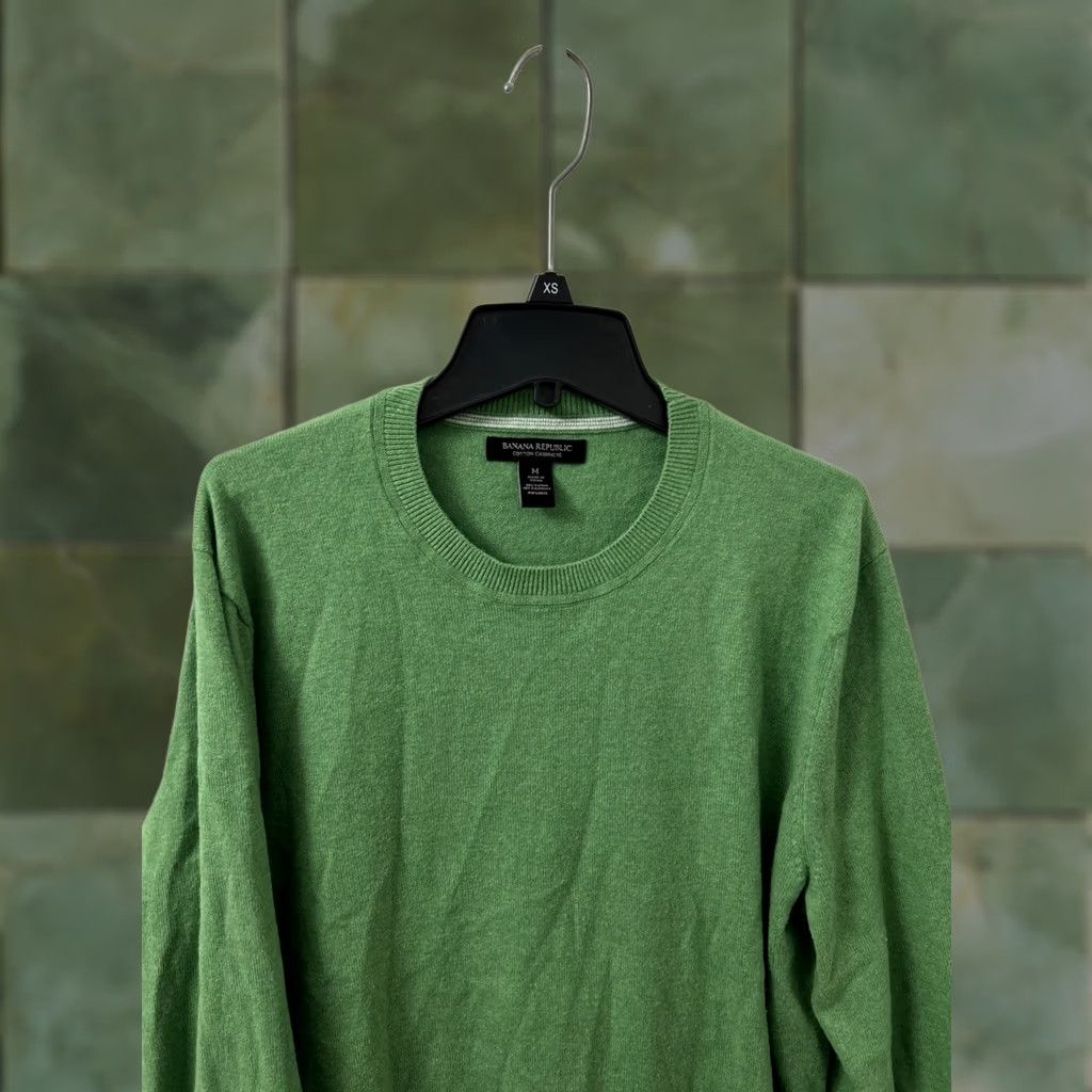Banana Republic VINTAGE Banana Republic Crewneck Sweatshirt Mens Medium Green Cotton Cashmere Pullover L/S Size US M / EU 48-50 / 2 - 1 Thumbnail