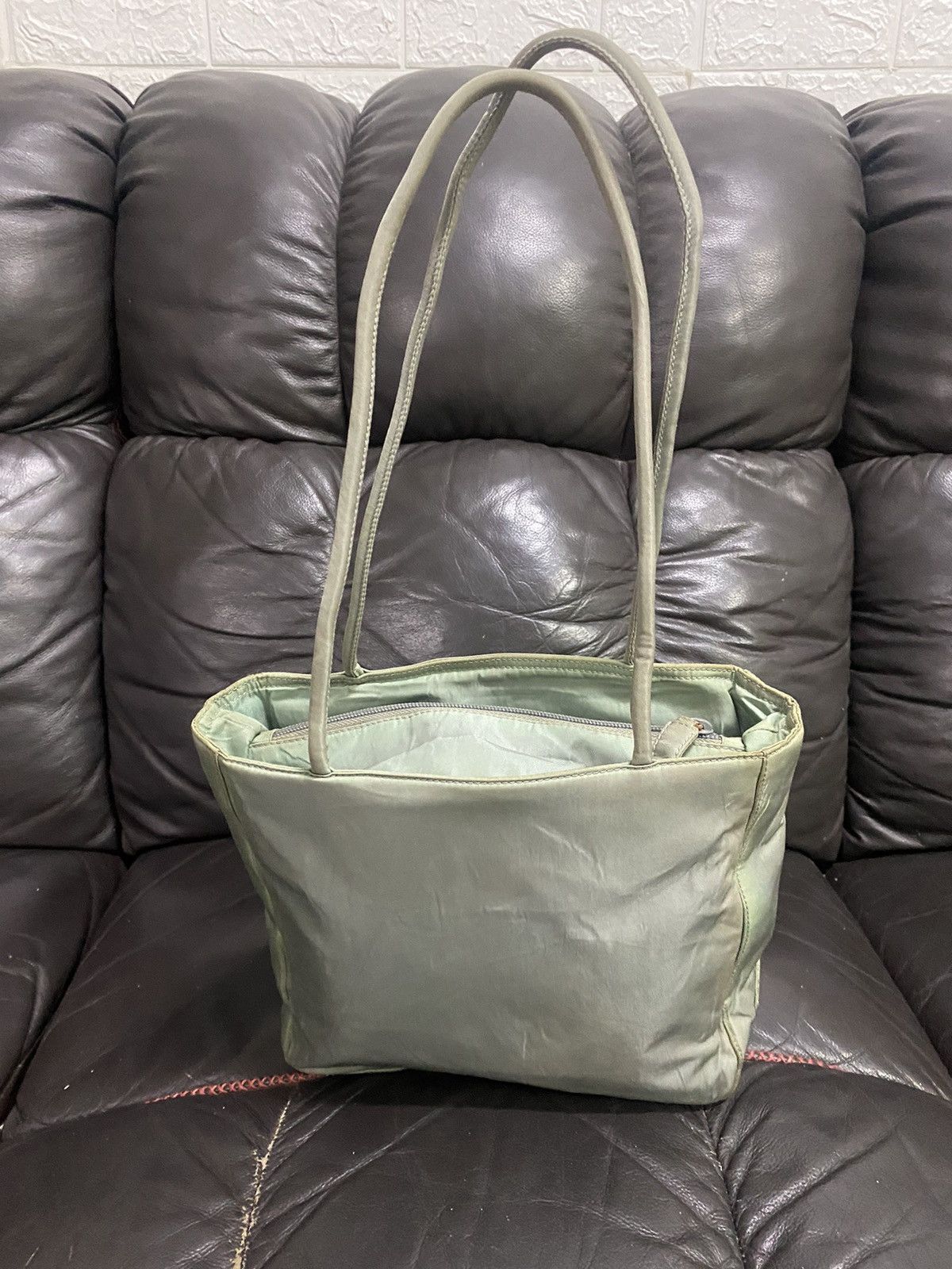 Prada Authentic Prada Tessuto Nyalon Tote Shoulder Bag FADED Size ONE SIZE - 6 Thumbnail