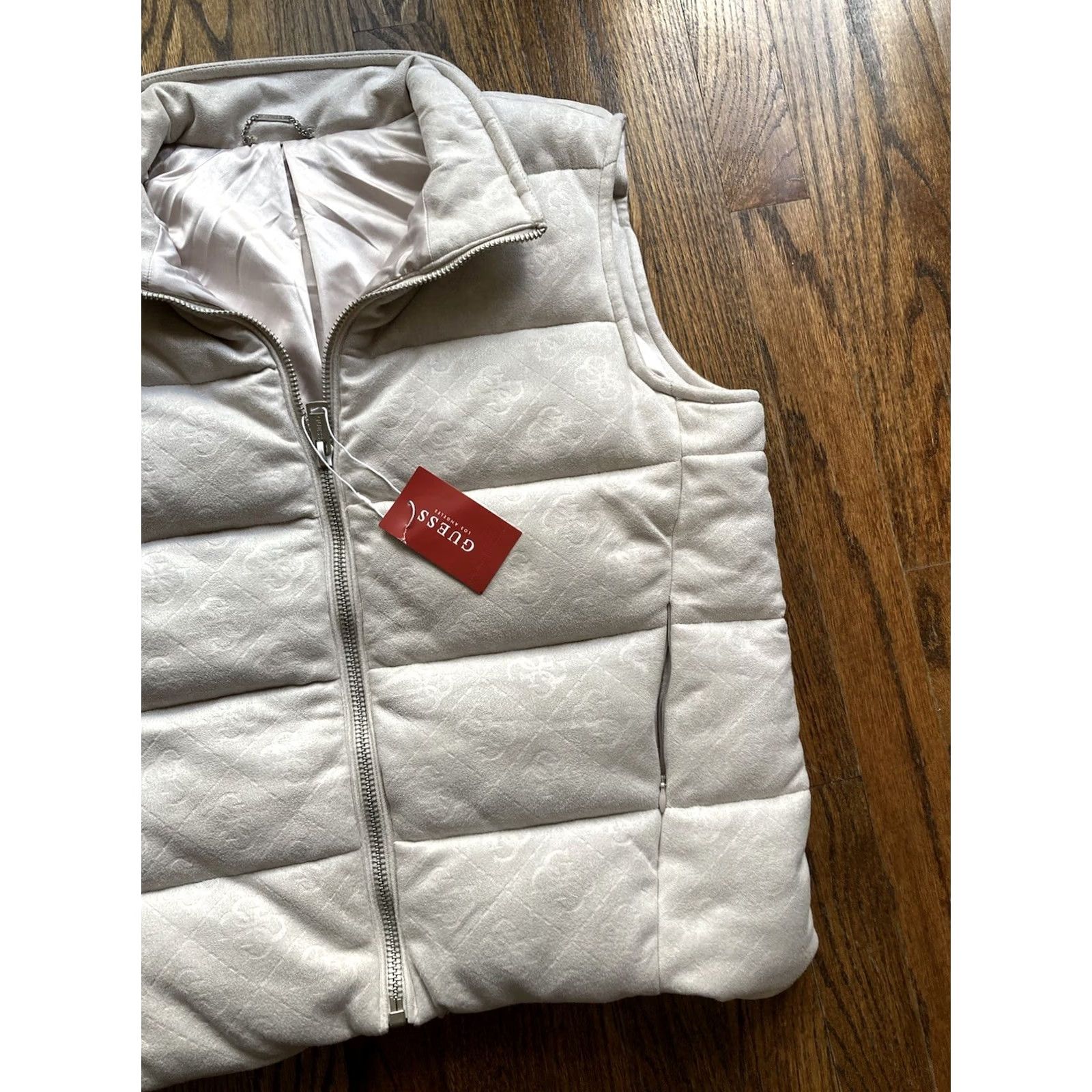 Guess NWT Guess Jemi Puffer Vest Womens Size Medium Cream Full Zip MSRP 58 NEW Size M / US 6-8 / IT 42-44 - 3 Thumbnail