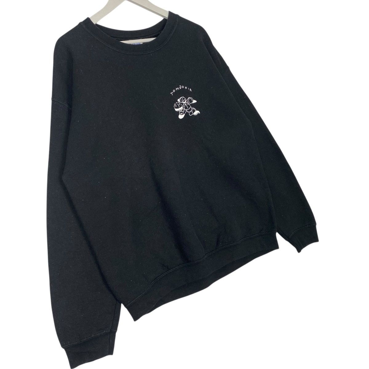 Vintage Vintage Tombonia Sweatshirt Crewneck Black Back Size L Size US L / EU 52-54 / 3 - 3 Thumbnail