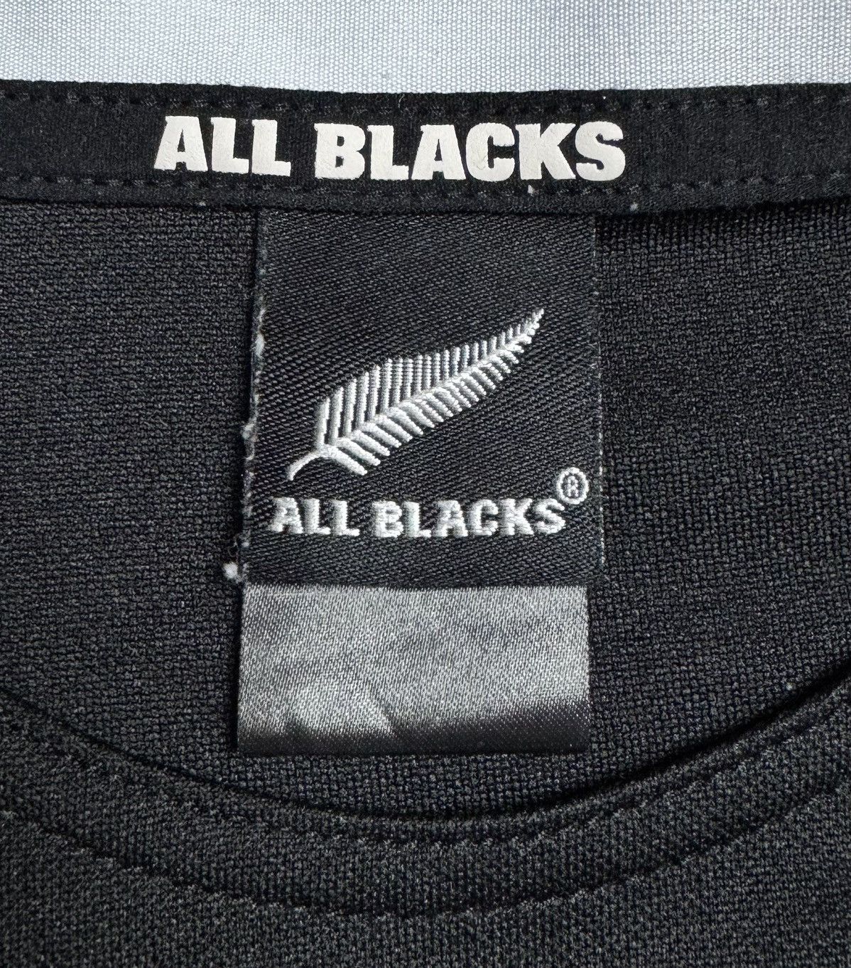 Adidas All Blacks New Zealand 2018 Home Shirt Jersey Adidas Size US M / EU 48-50 / 2 - 9 Thumbnail