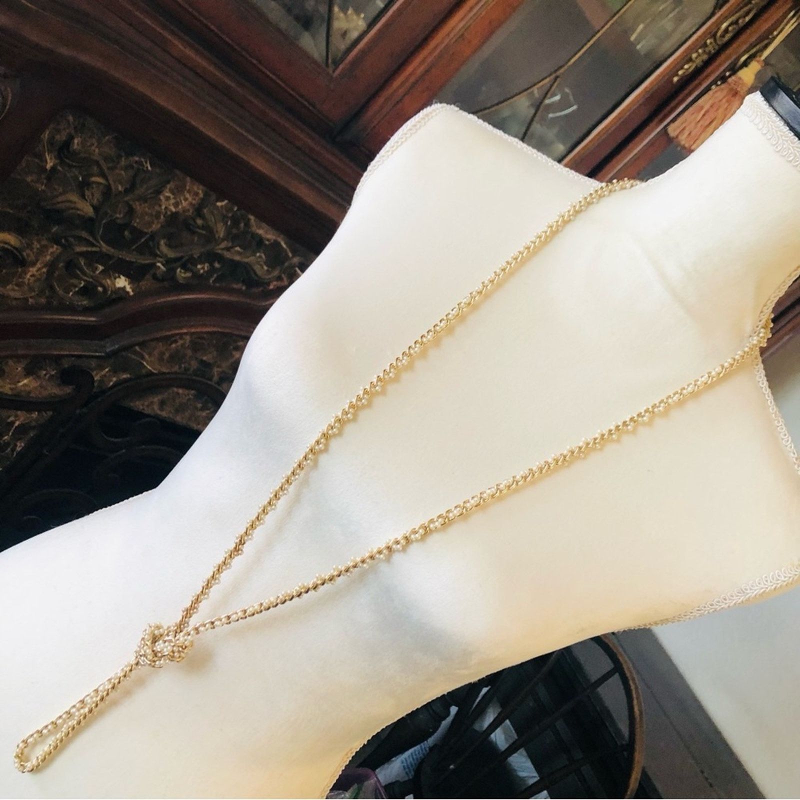 Vintage Vintage braided gold chain mini cream pearls necklace Size ONE SIZE - 1 Thumbnail