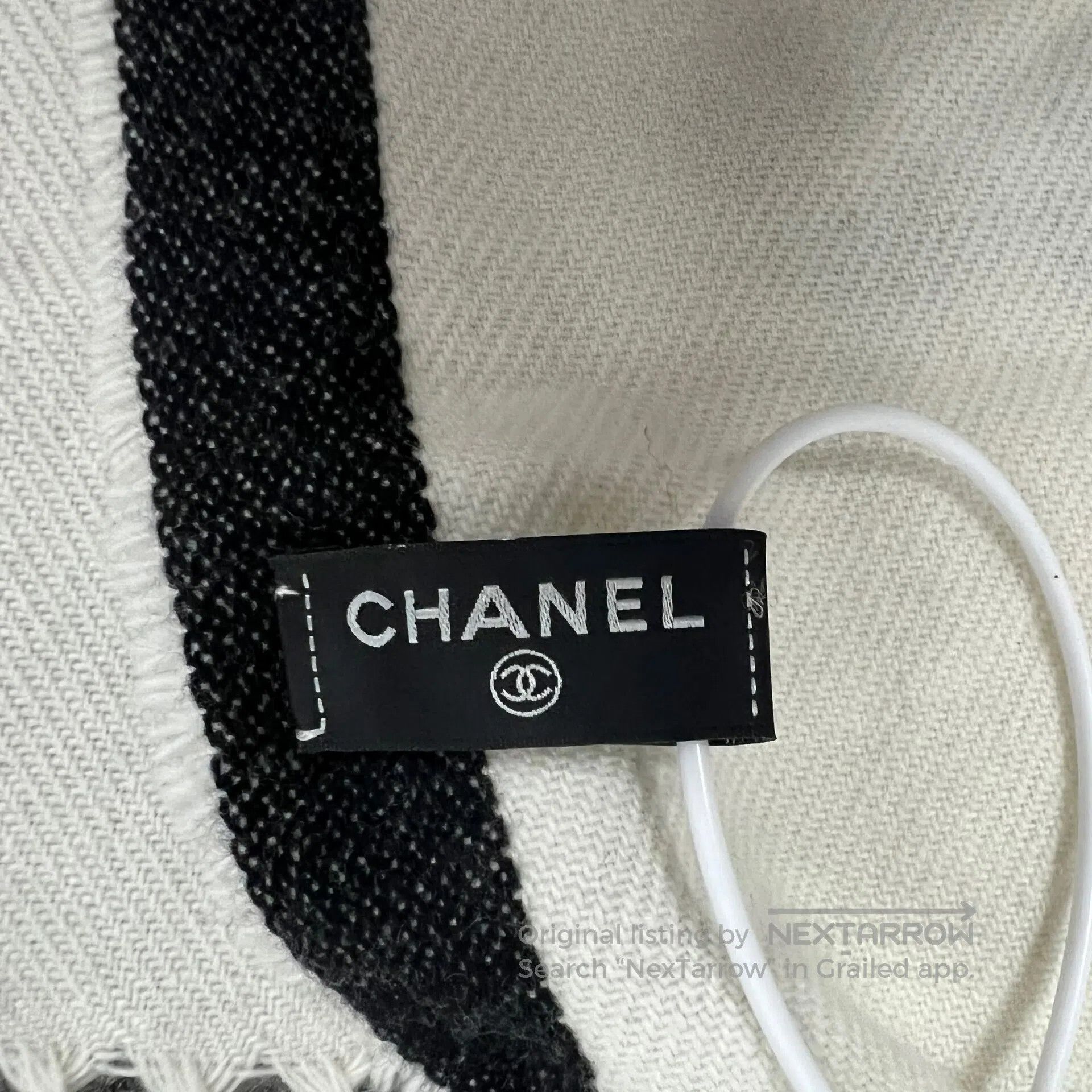 Chanel Chanel New flip logo wool scarf| Size ONE SIZE - 5 Thumbnail