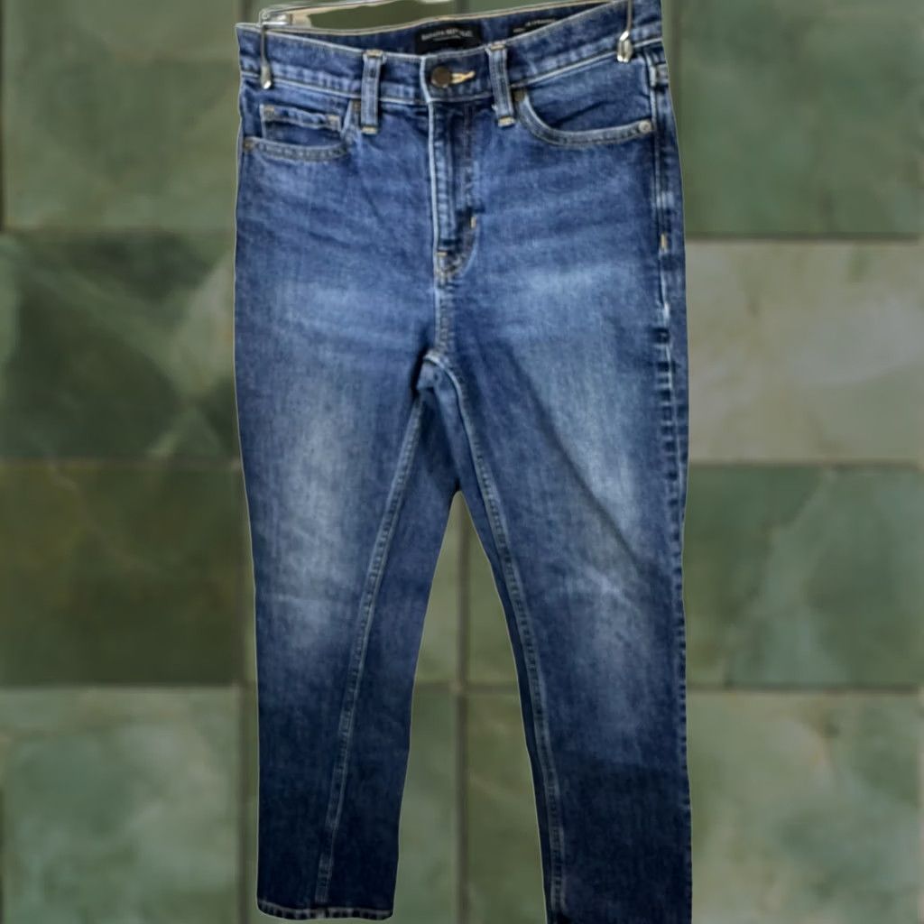 Banana Republic VINTAGE? No. Banana Republic Distressed Jeans Women’s High Rise Straight Leg Size 25 Blue Denim 5-Pocket Regular Inseam 26 Size 42" / US 20 - 1 Thumbnail