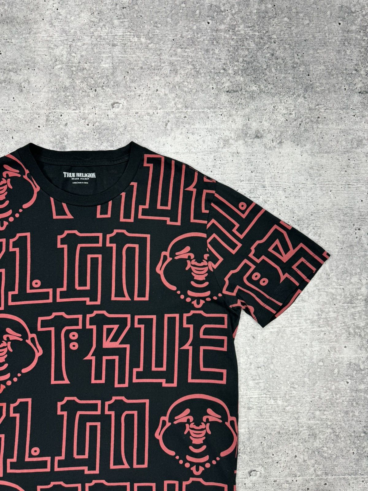 True Religion Vintage True Religion Big Monogram Logo Multilogo T-Shirt Size US L / EU 52-54 / 3 - 6 Thumbnail