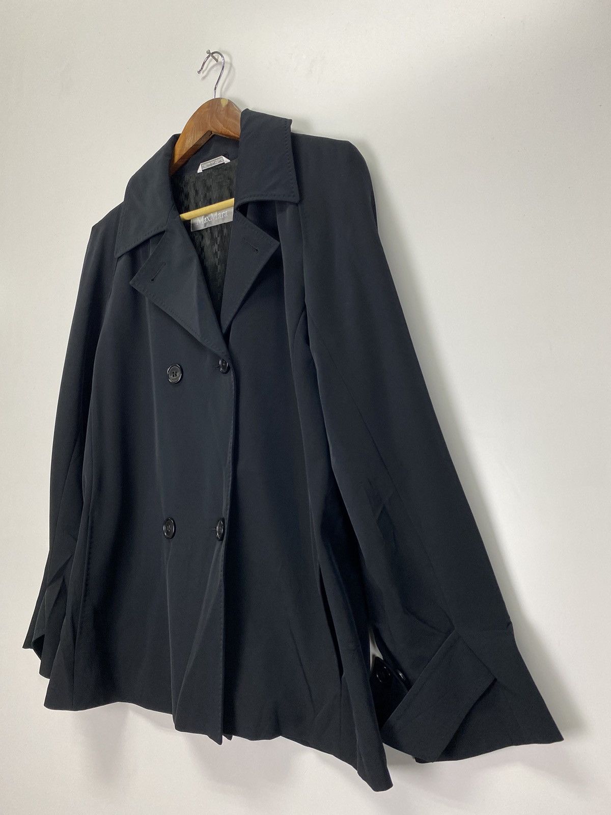 Designer Max Mara Black Jacket Size US M / EU 48-50 / 2 - 2 Thumbnail