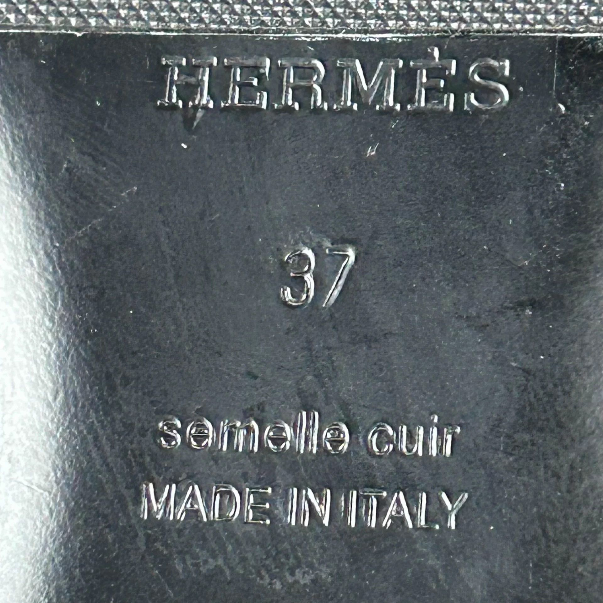 Hermes Hermes velvet Mary Janes 37 crystal buckle logo Size US 6 / IT 36 - 7 Thumbnail