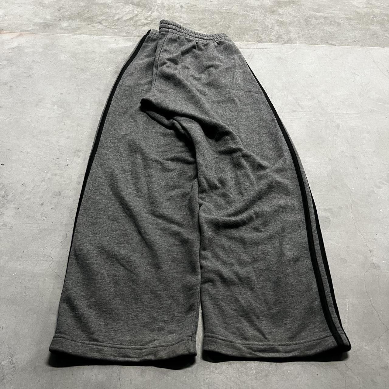Vintage Crazy Vintage Y2K/2000s Baggy Grey Black Striped Adidas Sweatpants with adjustable waistband and pockets! Size US 34 / EU 50 - 5 Thumbnail