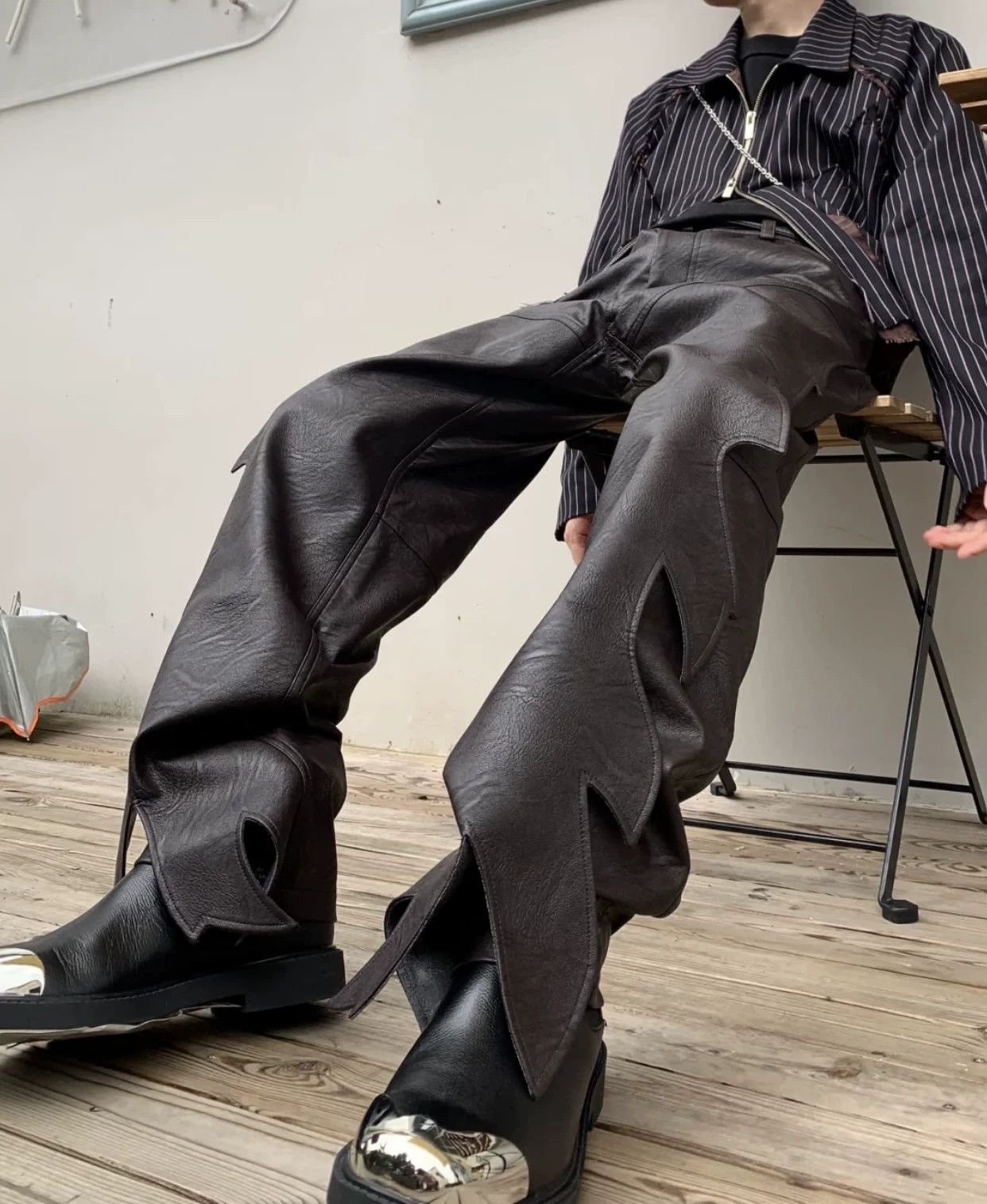 Y/Project Y/project flame serrated leather brown pants Size US 32 / EU 48 - 2 Thumbnail