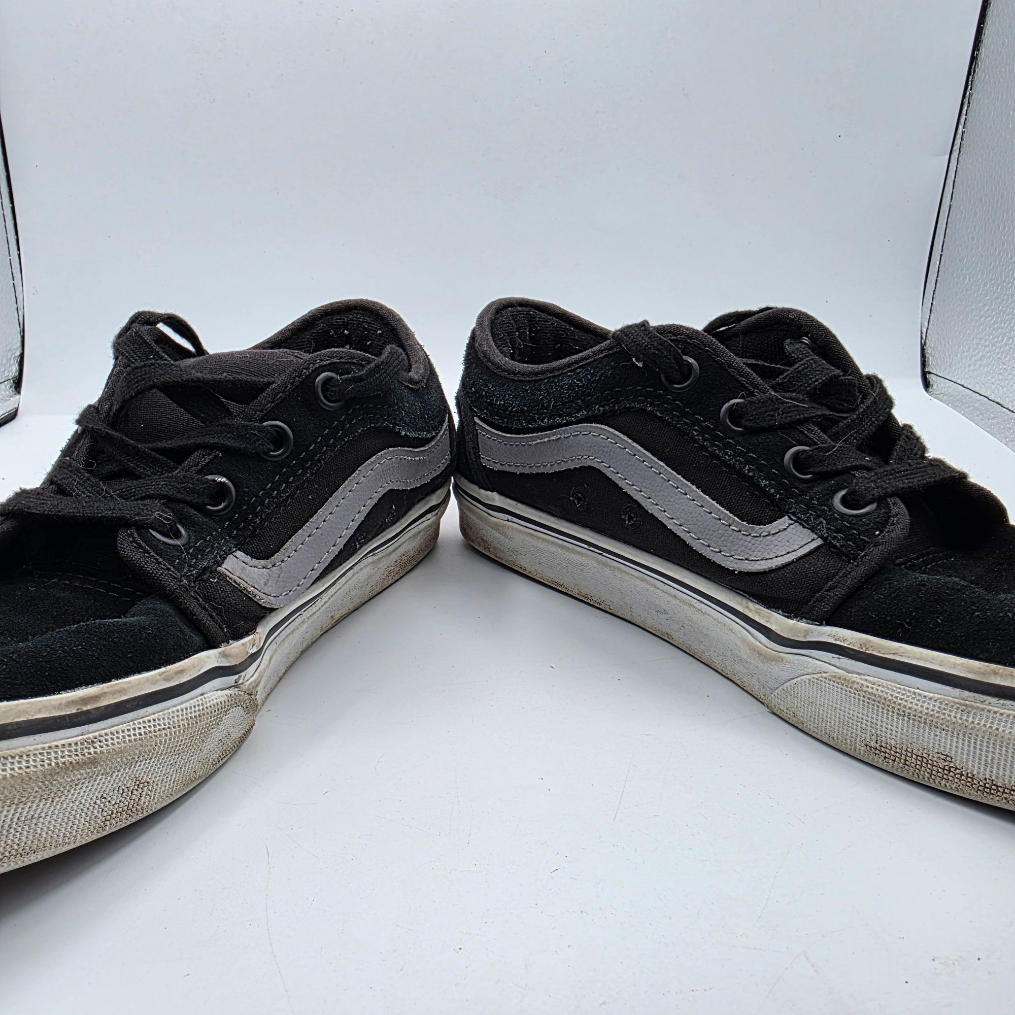 Vans Vans Chukka Low Sidestripe Mens Size 6 Black Sneaker Shoes C Size US 6 / EU 39 - 3 Thumbnail