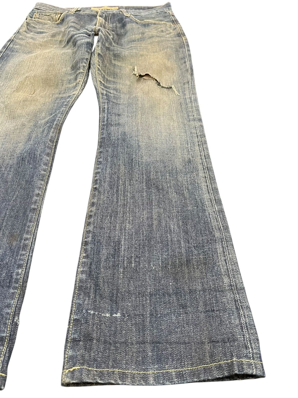 Jun Takahashi × Uniqlo Vintage Uniqlo B-002 Flare Mudwash Denim Size US 32 / EU 48 - 3 Thumbnail