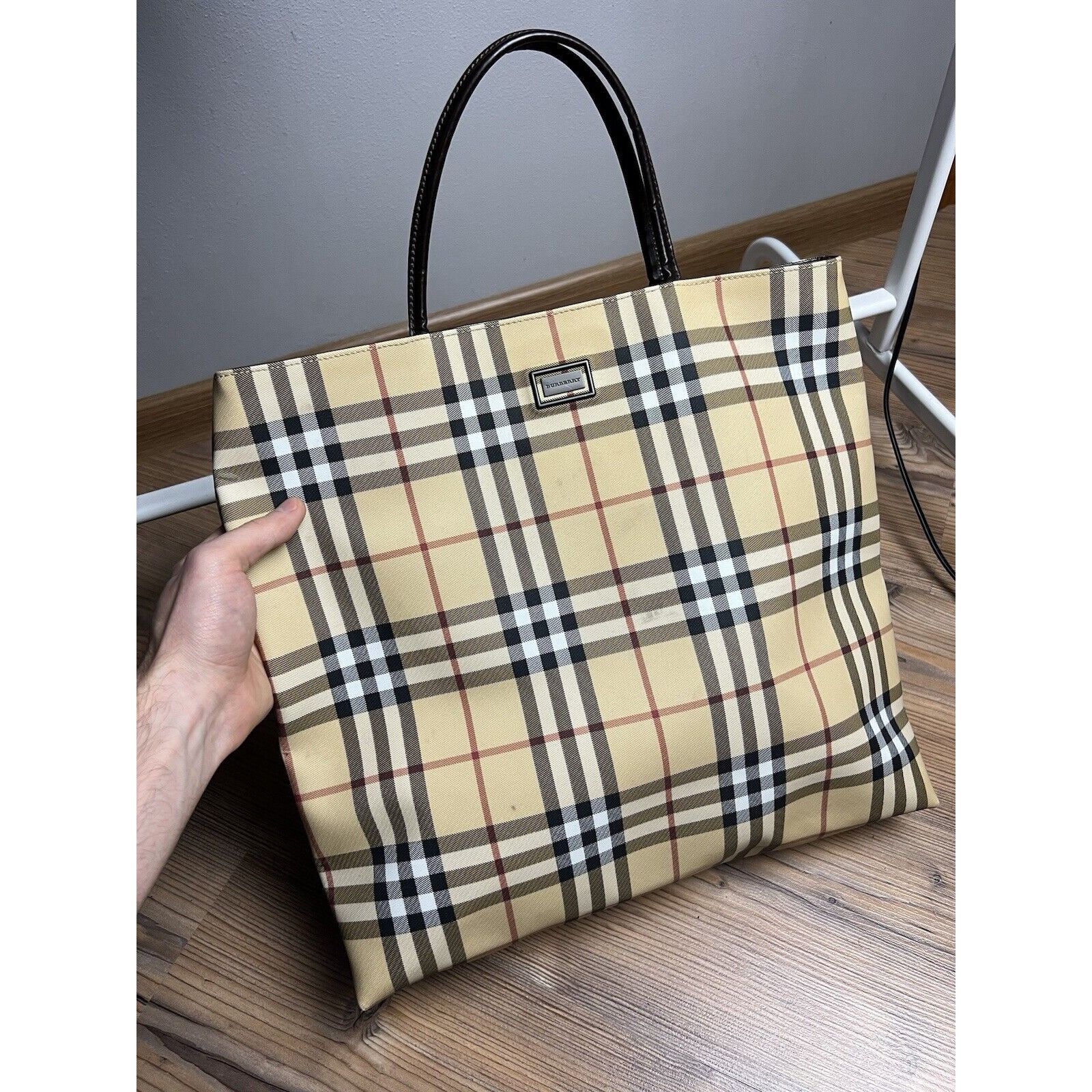 Burberry Authentic ICONIC BURBERRY Vintage Nova Check Shoulder Tote B Size ONE SIZE - 1 Thumbnail