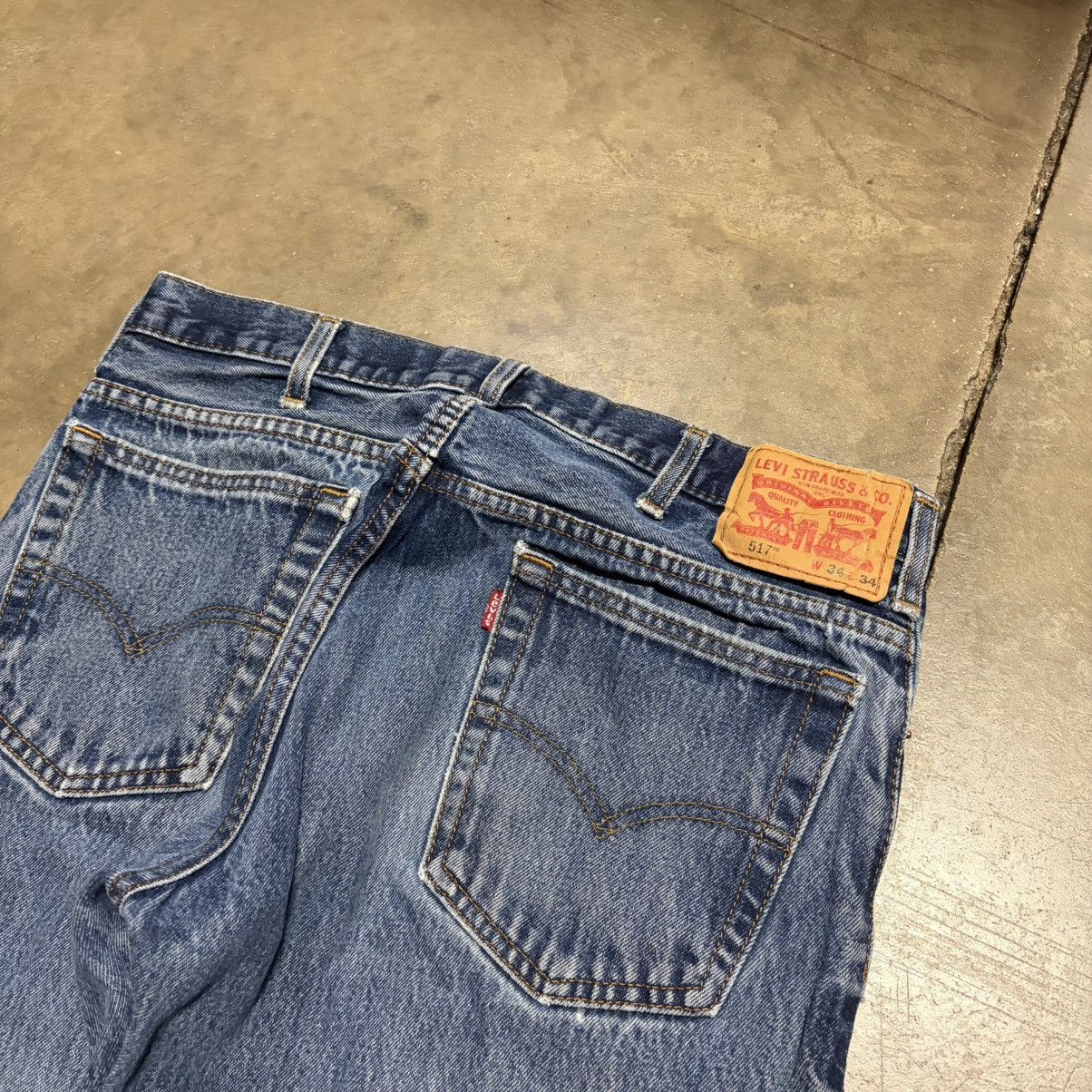 Levi's Vintage 517 Boot Cut Denim Jeans Faded Distressed Grunge Size US 34 / EU 50 - 11 Thumbnail