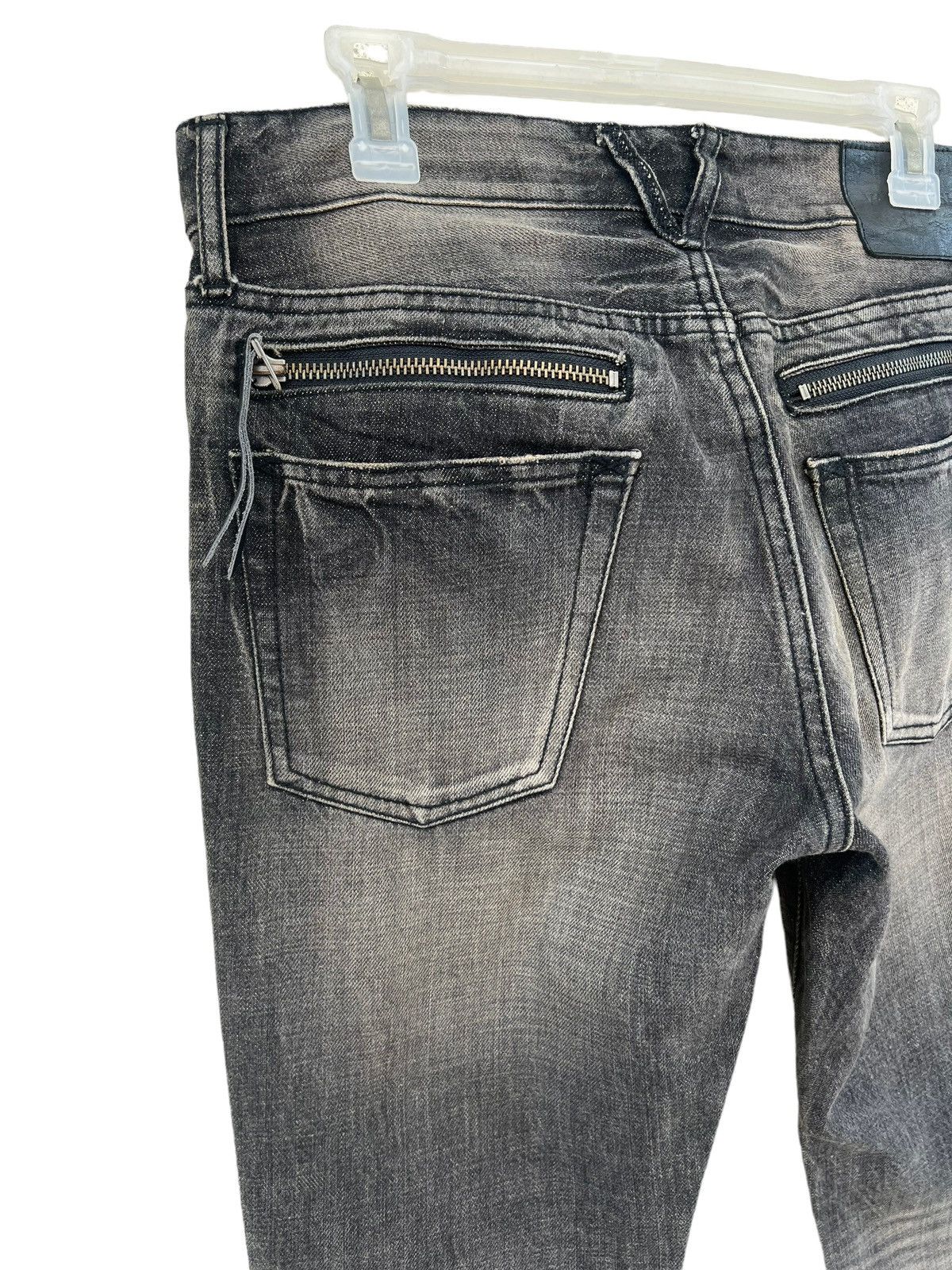 Vanquish Mud Wash Vintage Vanquish Japan Fade Black Denim Slim Jeans Size US 30 / EU 46 - 15 Thumbnail