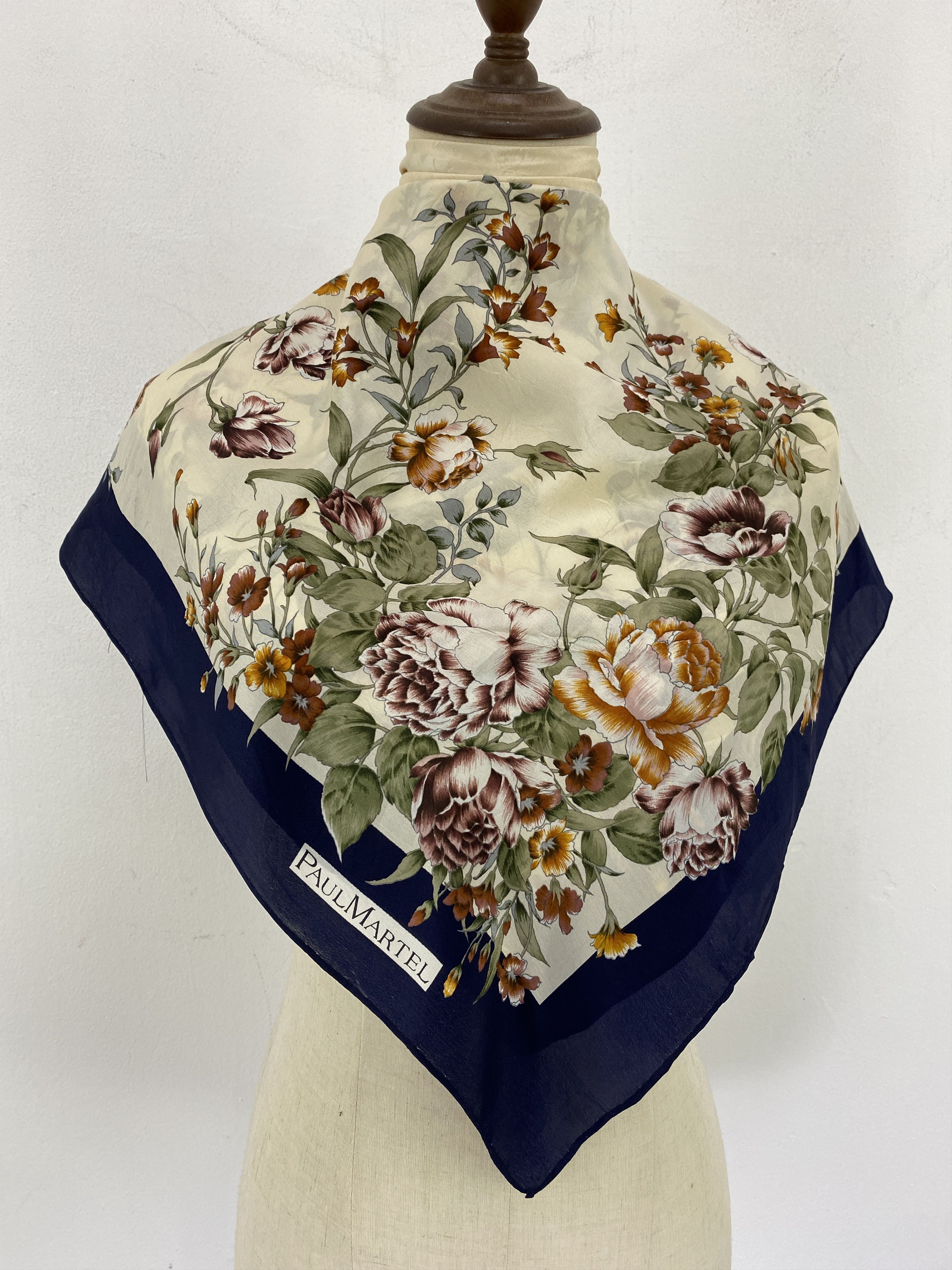 Other Paul Martel Floral Silk Scarf / Silk Shawl SN0283 Size ONE SIZE - 2 Thumbnail