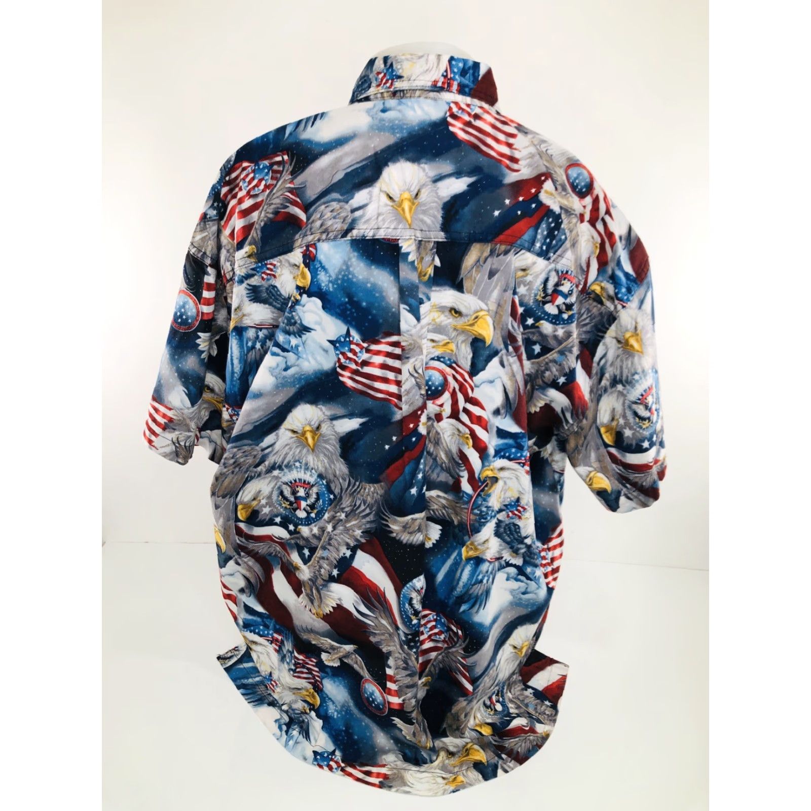 Vintage Nike Shirt 3XL USA Red/White/Blue USA Flag American Eagle 4th of July Button-Up Short Sleeve Mens Shirt Size US XXL / EU 58 / 5 - 7 Thumbnail