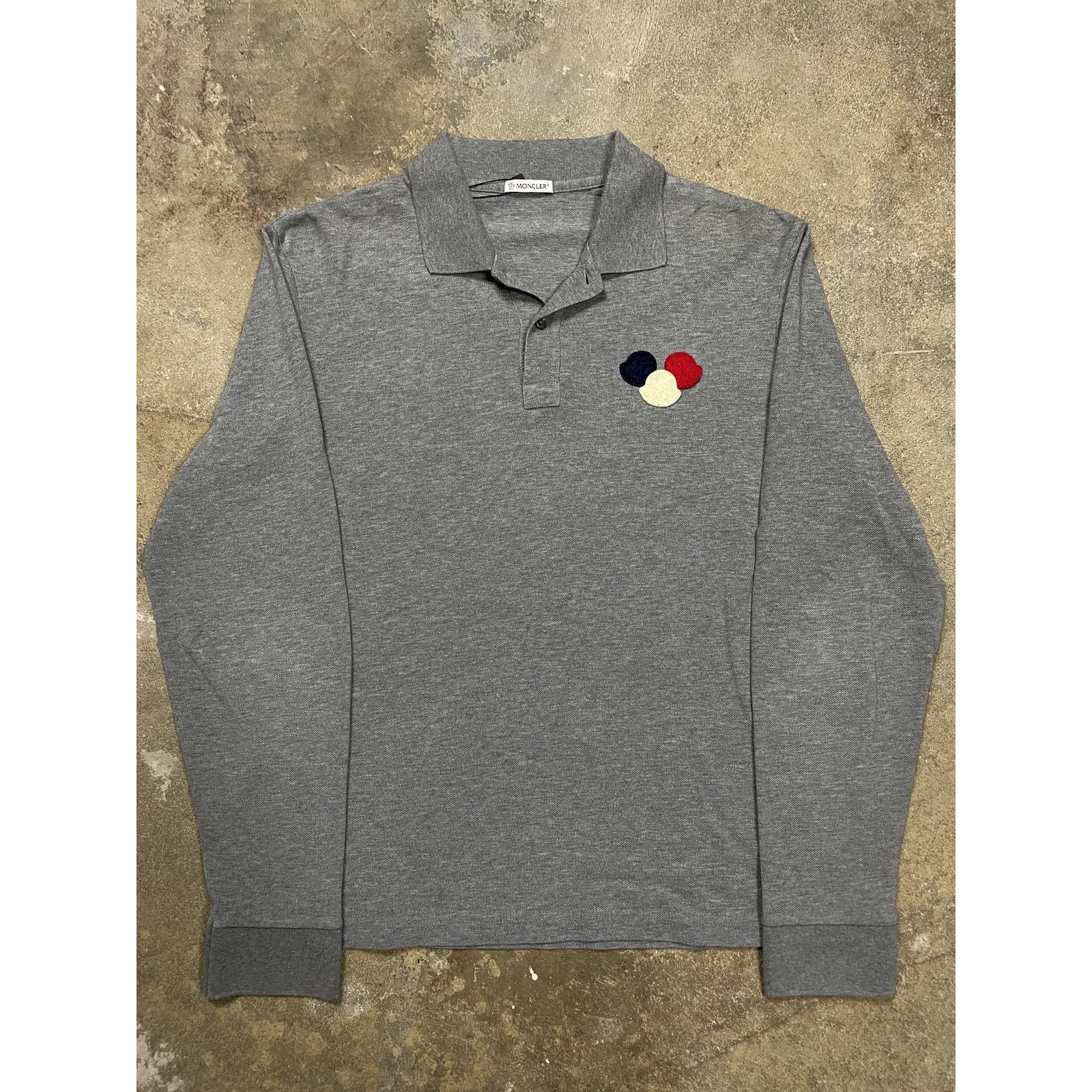 Moncler Moncler Grey Button Up Large Used Size US L / EU 52-54 / 3 - 1 Thumbnail
