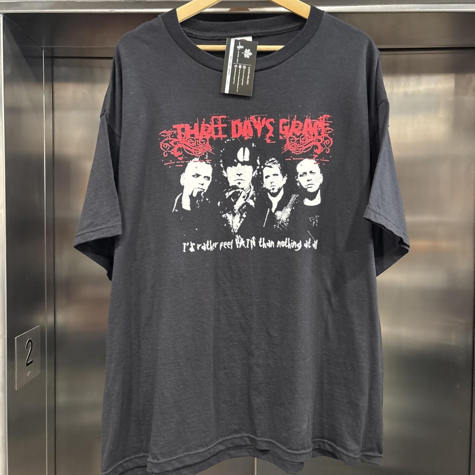 Grateful Dead Vintage 2007 Three Days Grace Feel Pain Band T-shirt Size US XL / EU 56 / 4 - 1 Thumbnail