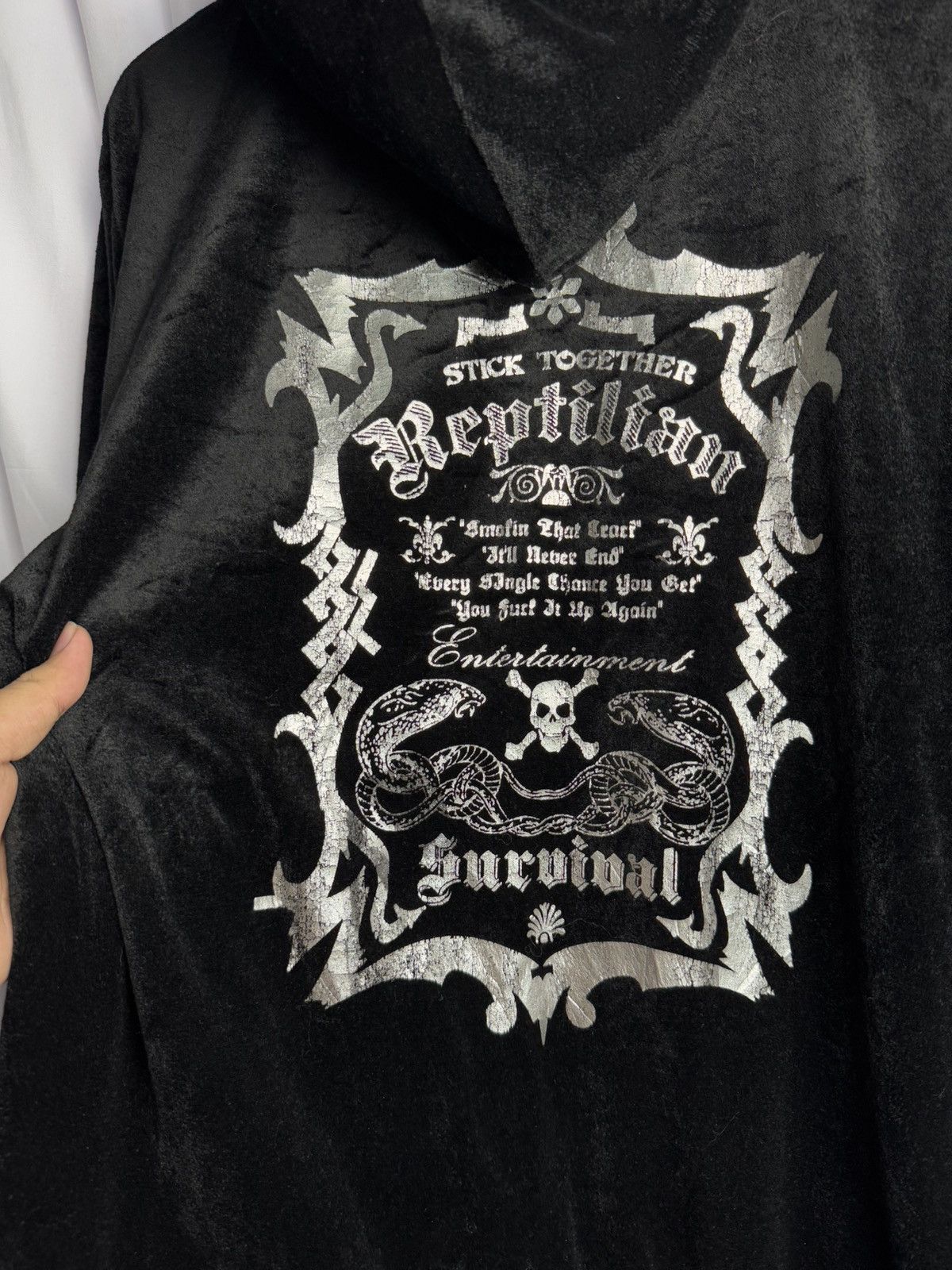If Six Was Nine × Japanese Brand × Le Grande Bleu (L.G.B.) Japanese Velvet Black Hoodie Poem Ifsix Lgb Styled Size US L / EU 52-54 / 3 - 4 Thumbnail