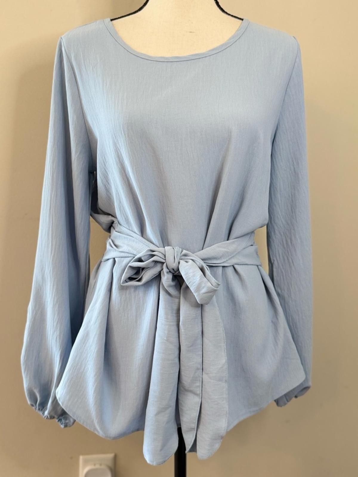 Other Mint Julep chic sky blue tunic top fabric belt & bow SZ SM Size S / US 4 / IT 40 - 5 Thumbnail