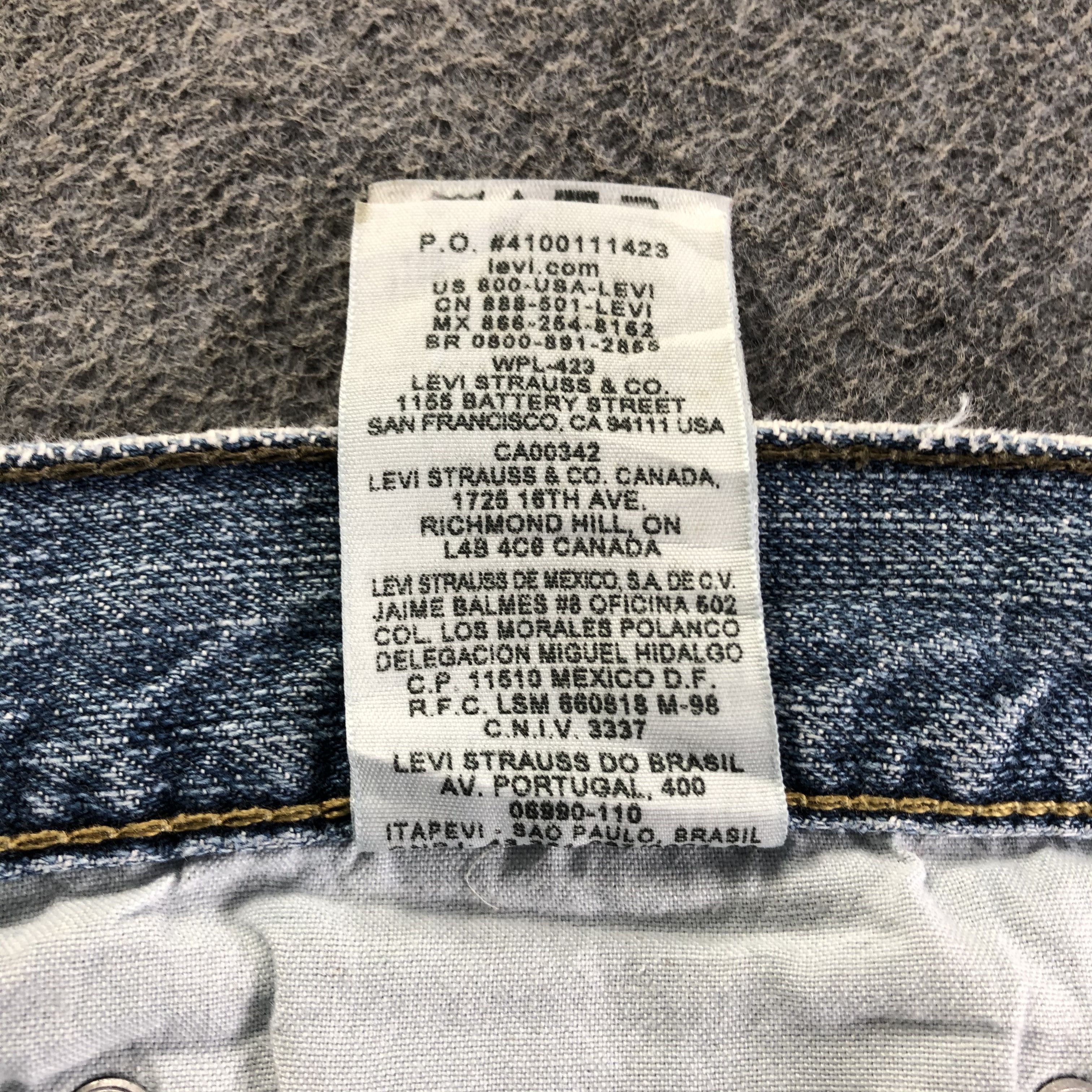 Levi's Vintage Blue Wash Levis 514 Jeans-J3504 Size US 39 - 12 Thumbnail