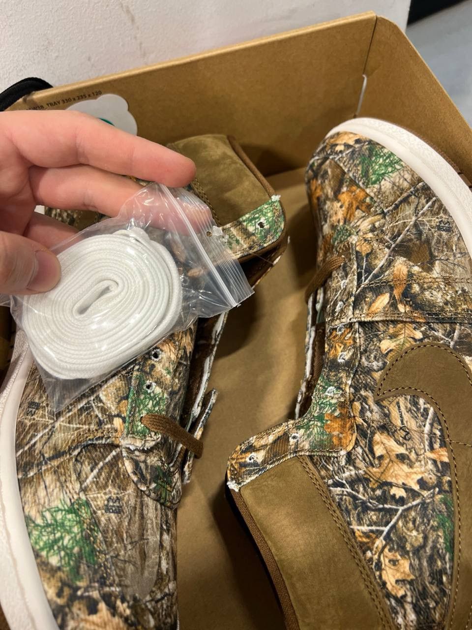 Other Nike air Jordan retro REALTRE VERY RARE camo Size US11 Size US 11 / EU 44 - 5 Thumbnail