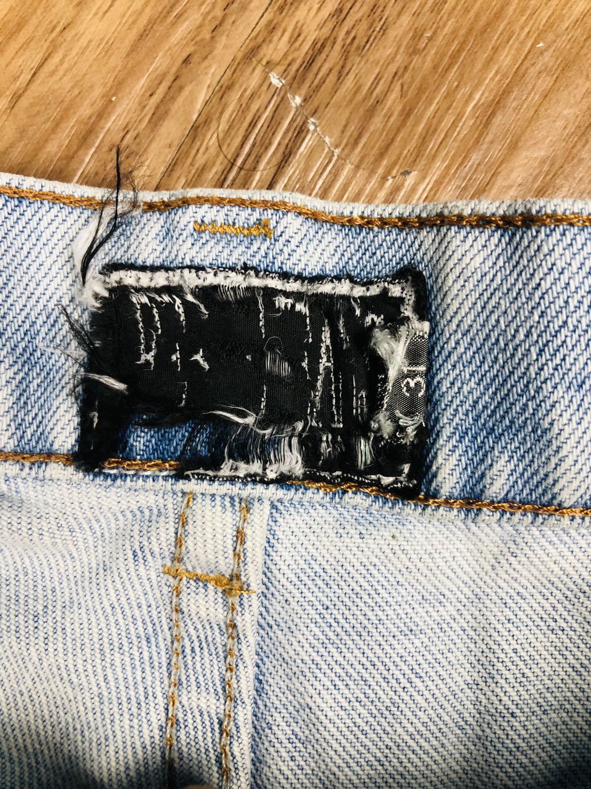 Ferre FERRE JEANS Vintage Light Wash 90s (37) Size US 31 - 9 Thumbnail