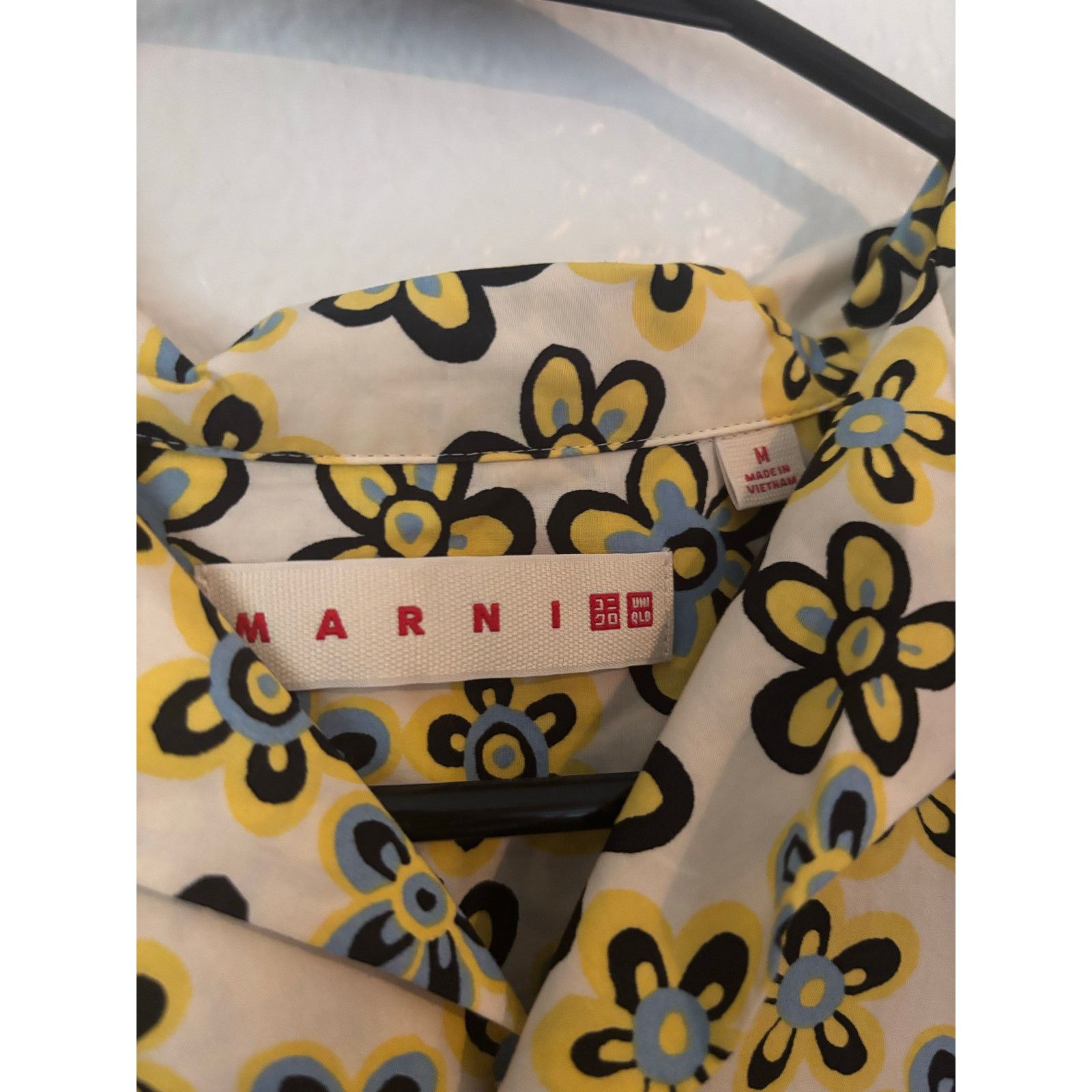 Marni × Uniqlo Marni x Uniqlo Floral Camp Collar Shirt – Size M Size US M / EU 48-50 / 2 - 3 Thumbnail