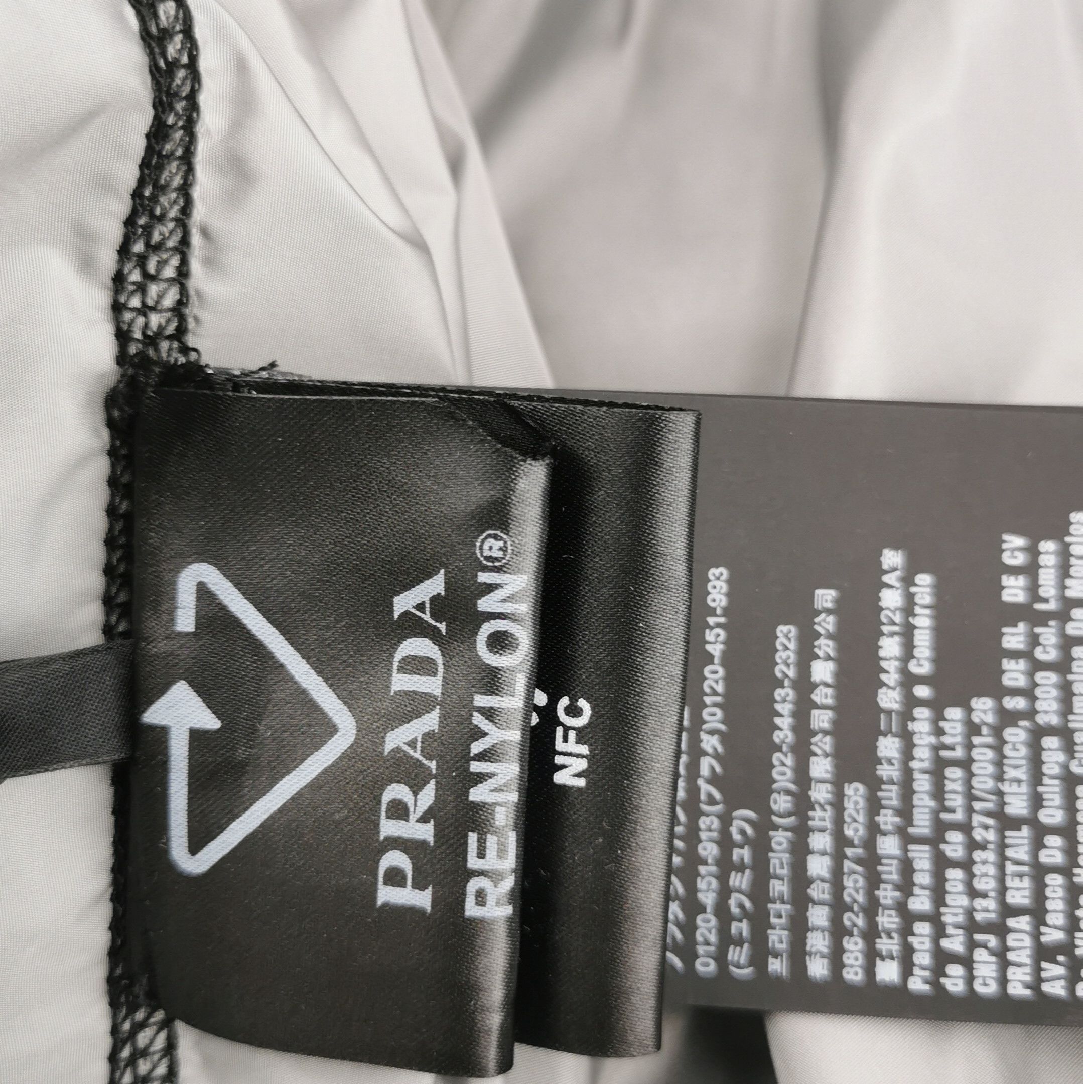 Prada Prada Hooded Triangle Logo Cape Poncho . Size M / US 6-8 / IT 42-44 - 8 Thumbnail