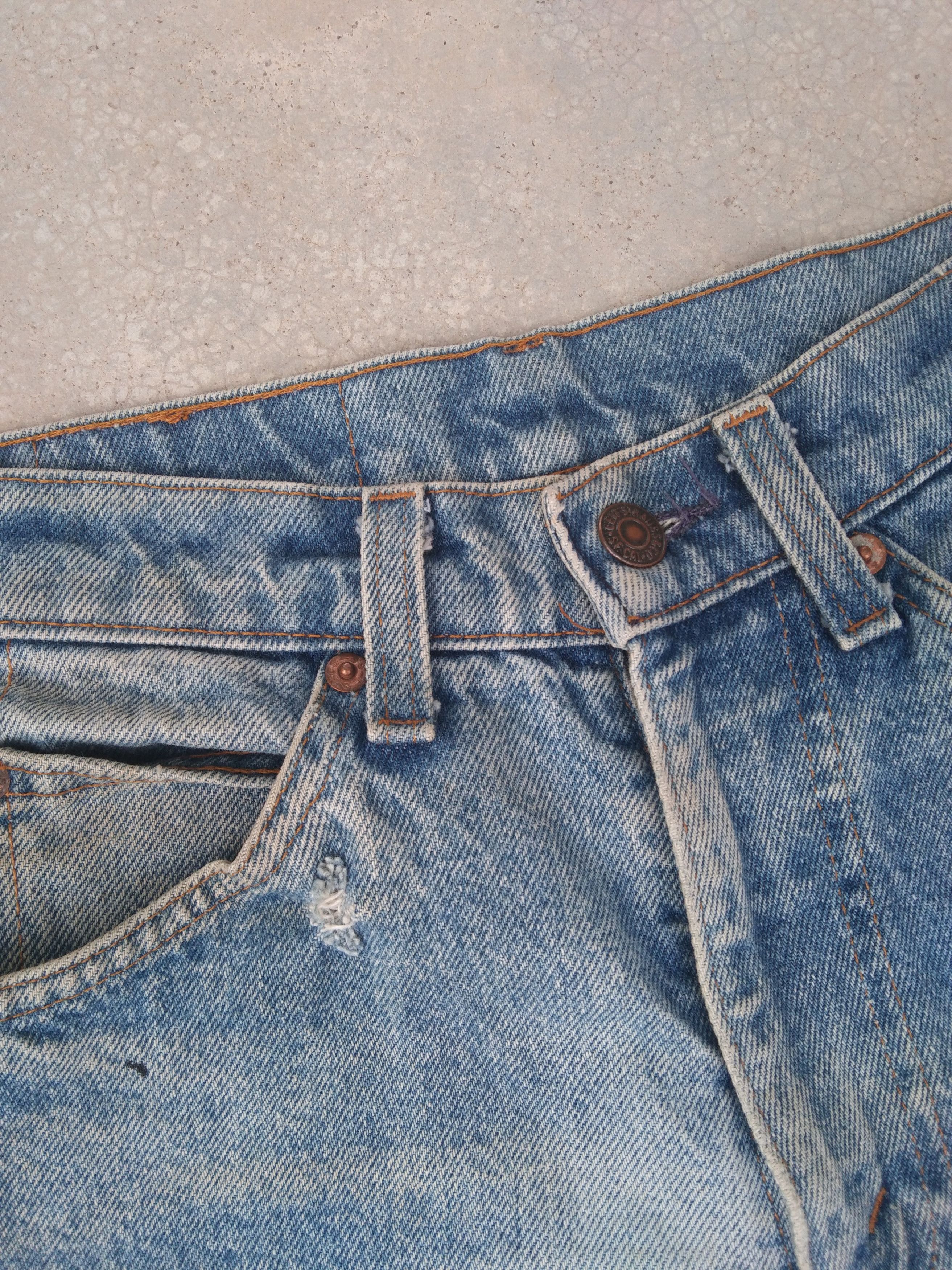Levi's 80s Vintage Levi's 517 Made In USA Boot Cut Distressed Jeans Size US 29 - 5 Thumbnail