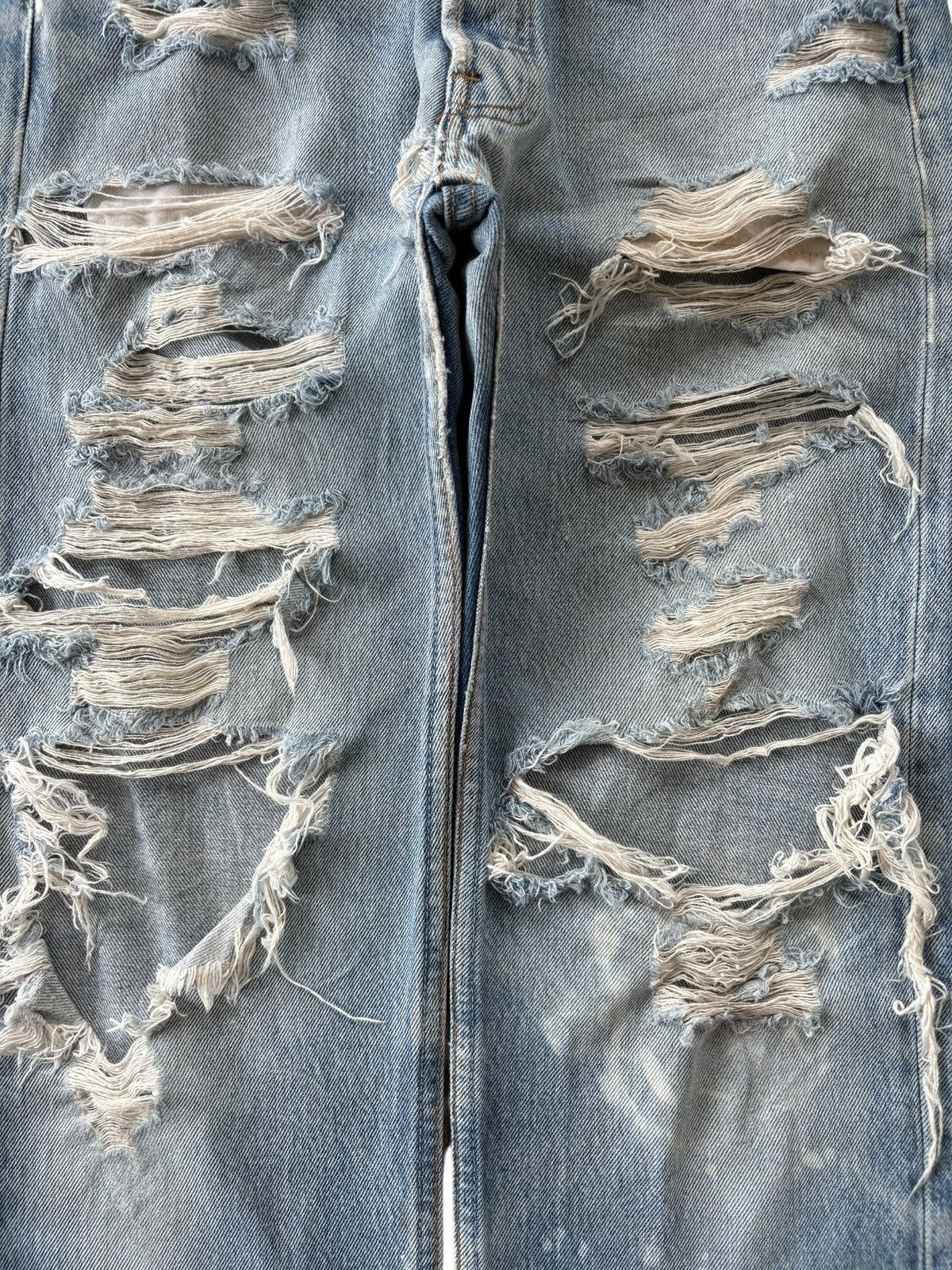 Levi's Vintage 90s Levis 501 Ripped Heavy Distressed Loose Jeans Size US 30 / EU 46 - 3 Thumbnail