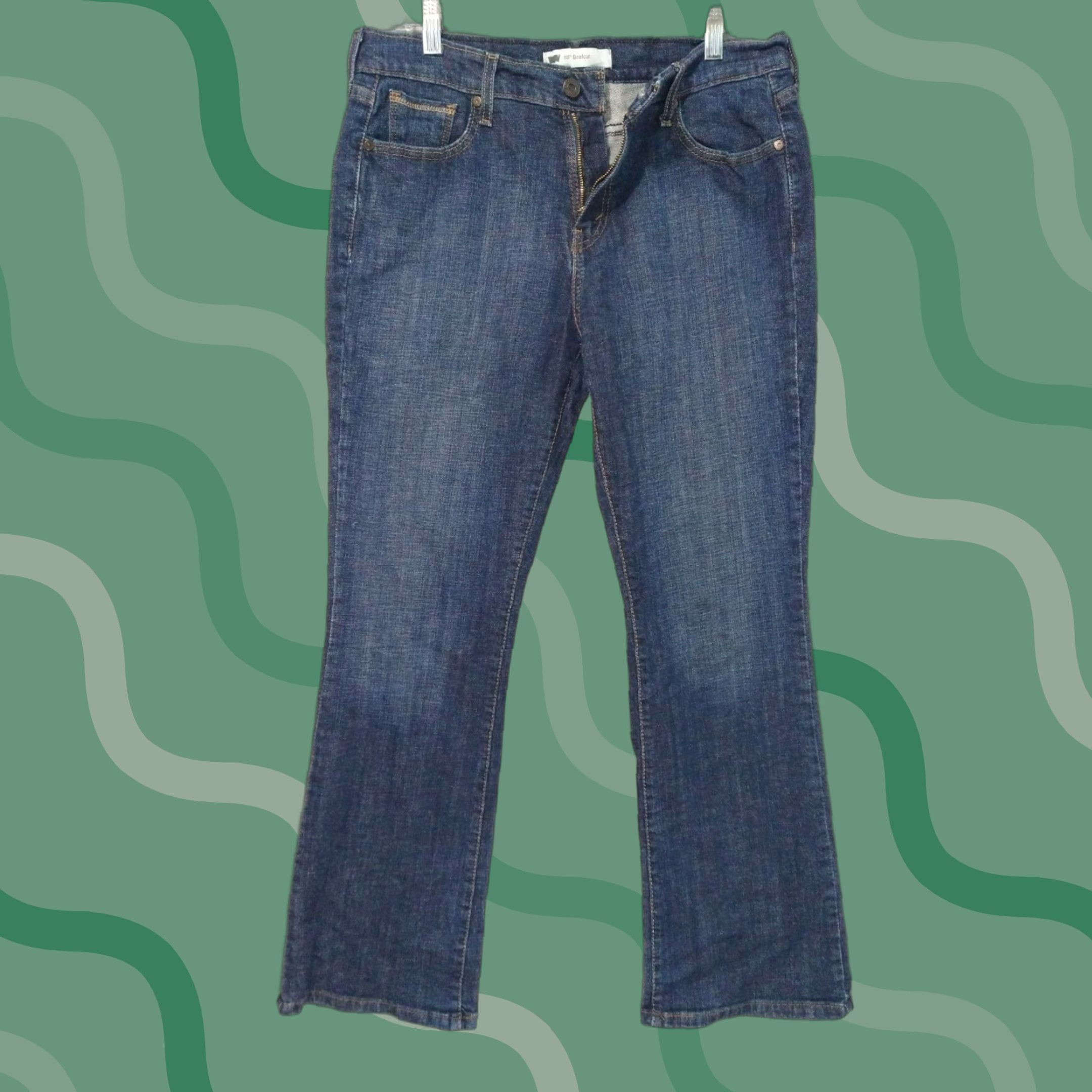 Levi's Levi's 515 Jeans Women 12 Blue Denim Bootcut Dark Wash Mid Rise | Levi's | Jeans | Women | 12 | Blue | 31 Inseam | 5-Pocket | Regular Fit Size 34" / US 12 / IT 48 - 1 Thumbnail