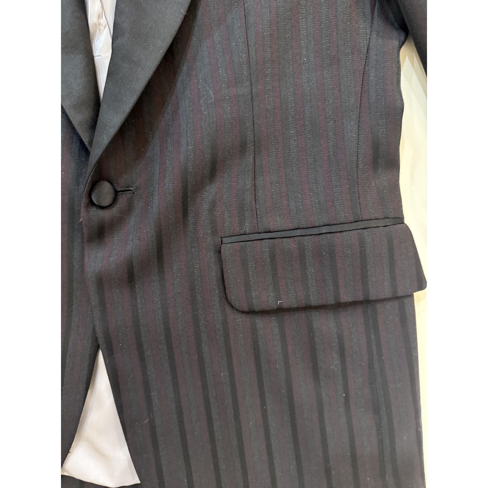 Neiman Marcus Marcus Neiman Marcus Blazer Mens 40 Pinstripe Satin Lapel Size 40R - 3 Thumbnail