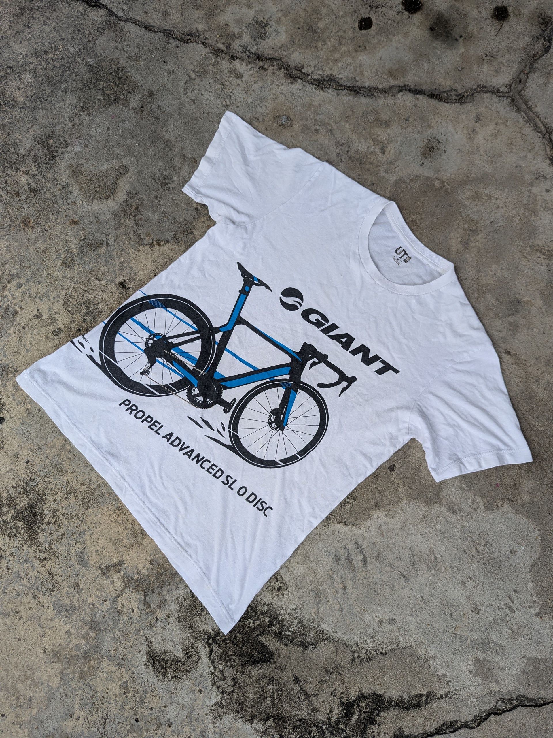 Giant × Japanese Brand × Uniqlo Uniqlo Giant Bicycle T Shirt Size US S / EU 44-46 / 1 - 2 Thumbnail