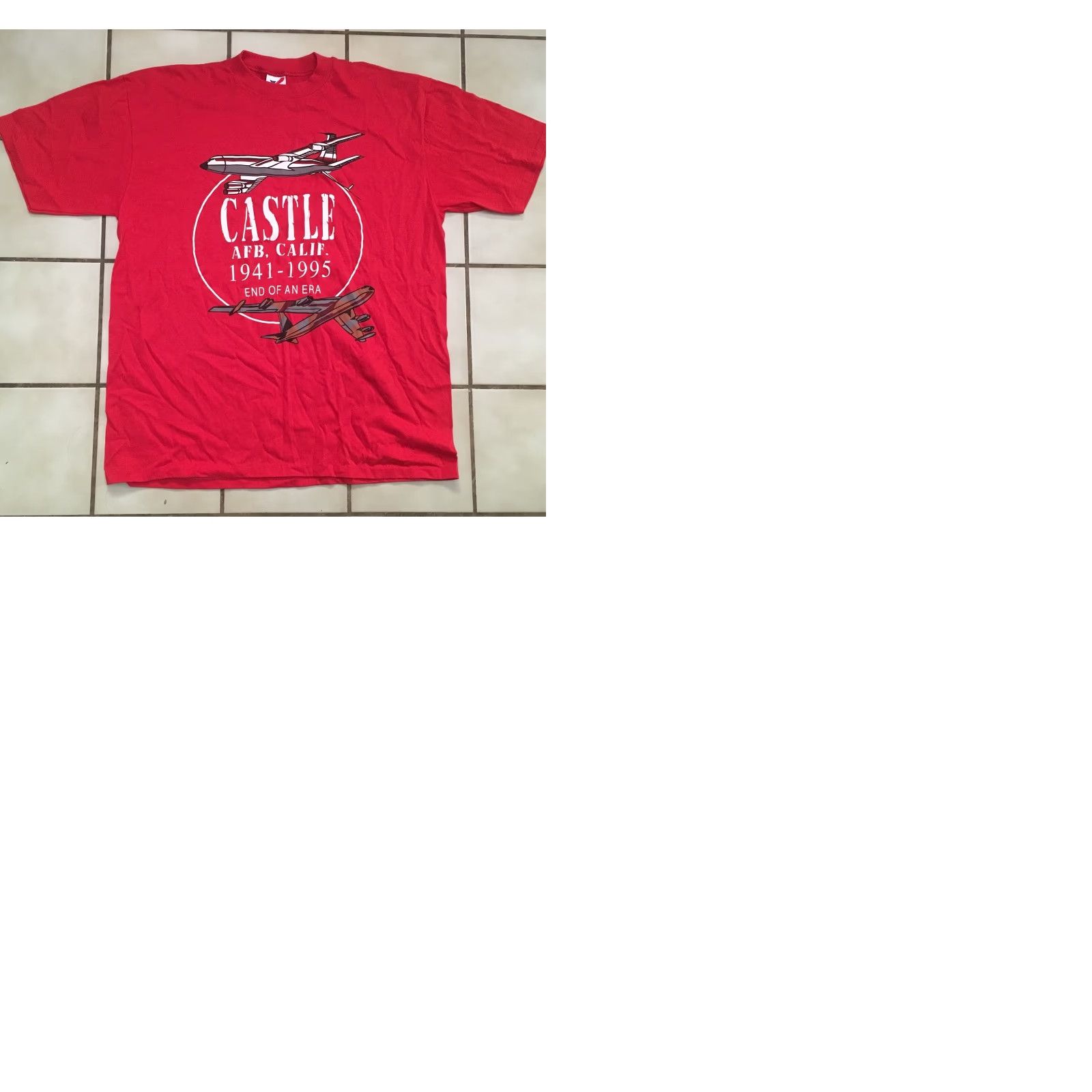 Vintage Vintage Air Force Base Tee L Mens 1990s Red Polycotton Graphic T-Shirt Castle AFB Calif 1941-1995 End Of An Era Size US L / EU 52-54 / 3 - 9 Thumbnail