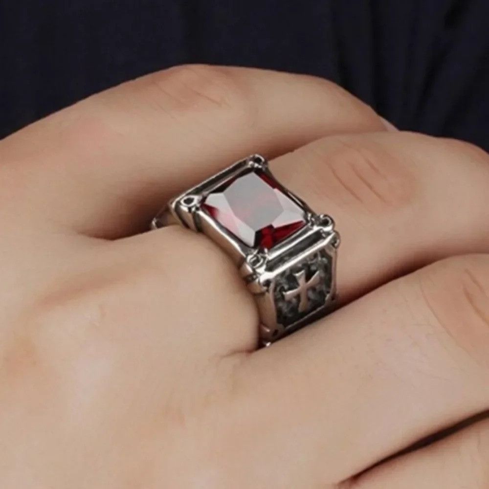 Jewelry × Vintage Red Zirconia Cross Pattern Ring Size ONE SIZE - 1 Thumbnail