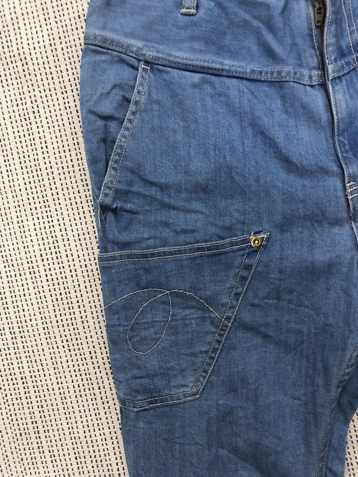Issey Miyake × Japanese Brand × mercibeaucoup Mercibeaucoup Slim Straight Cut Denim w30 Size US 30 / EU 46 - 4 Thumbnail