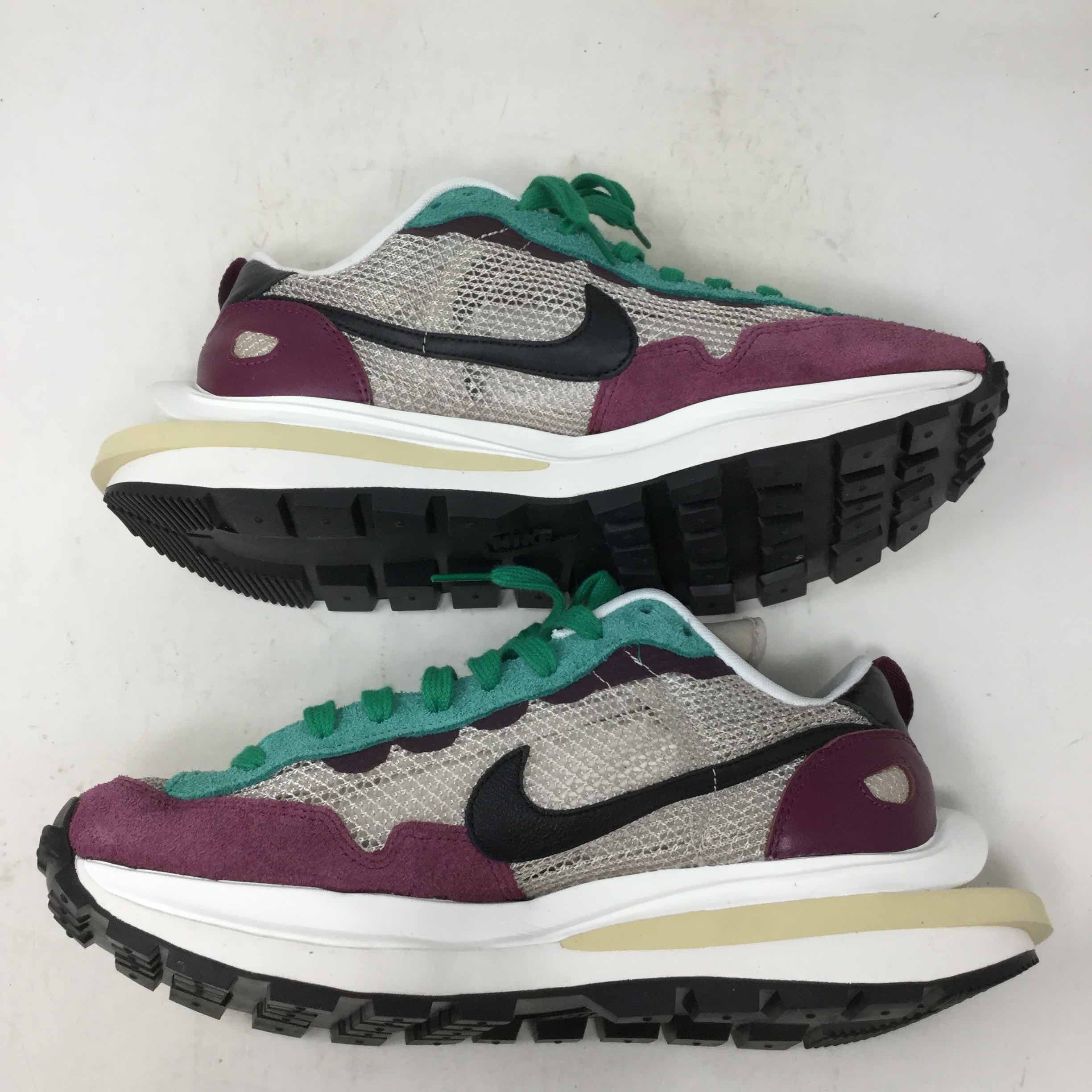 Sacai Vaporwaffle Villain Red Nike X Sacai VaporWaffle 