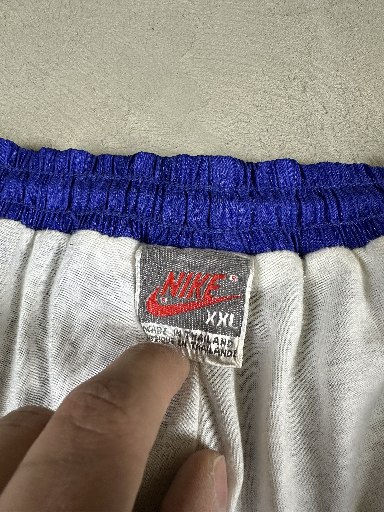 Nike 80s Vintage Nike Baggy Oversized Nylon Trackpants Size US 40 / EU 56 - 10 Thumbnail