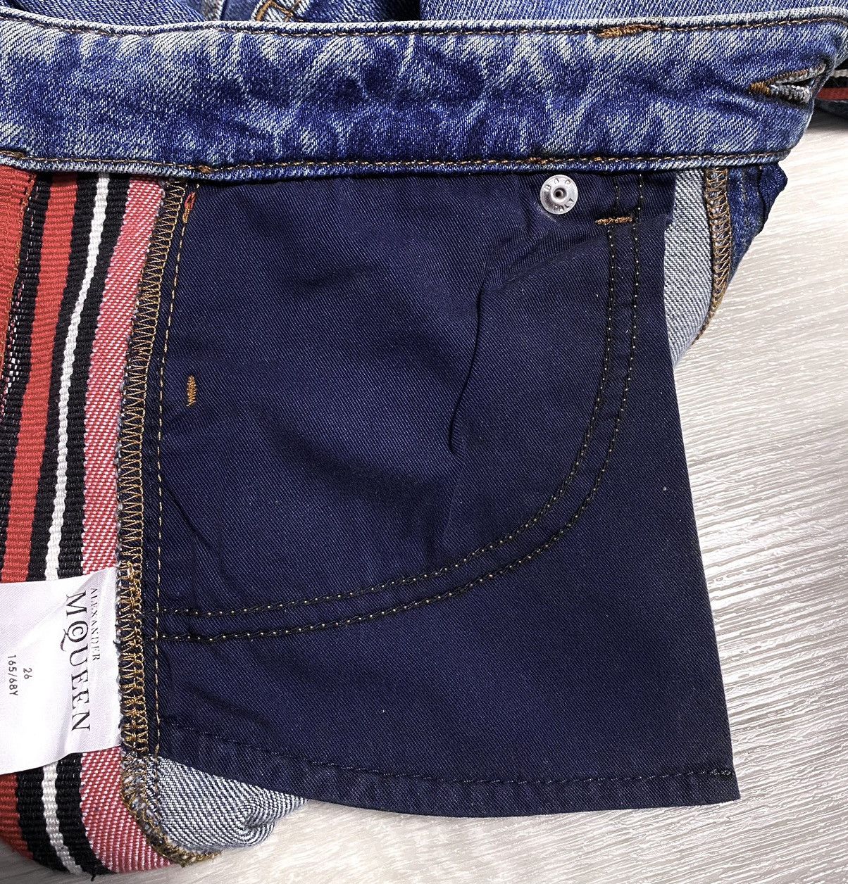 Alexander McQueen 2018 Alexander McQueen Side Stripe Washed Skinny Jeans Denim Size 26" / US 2 / IT 38 - 15 Thumbnail