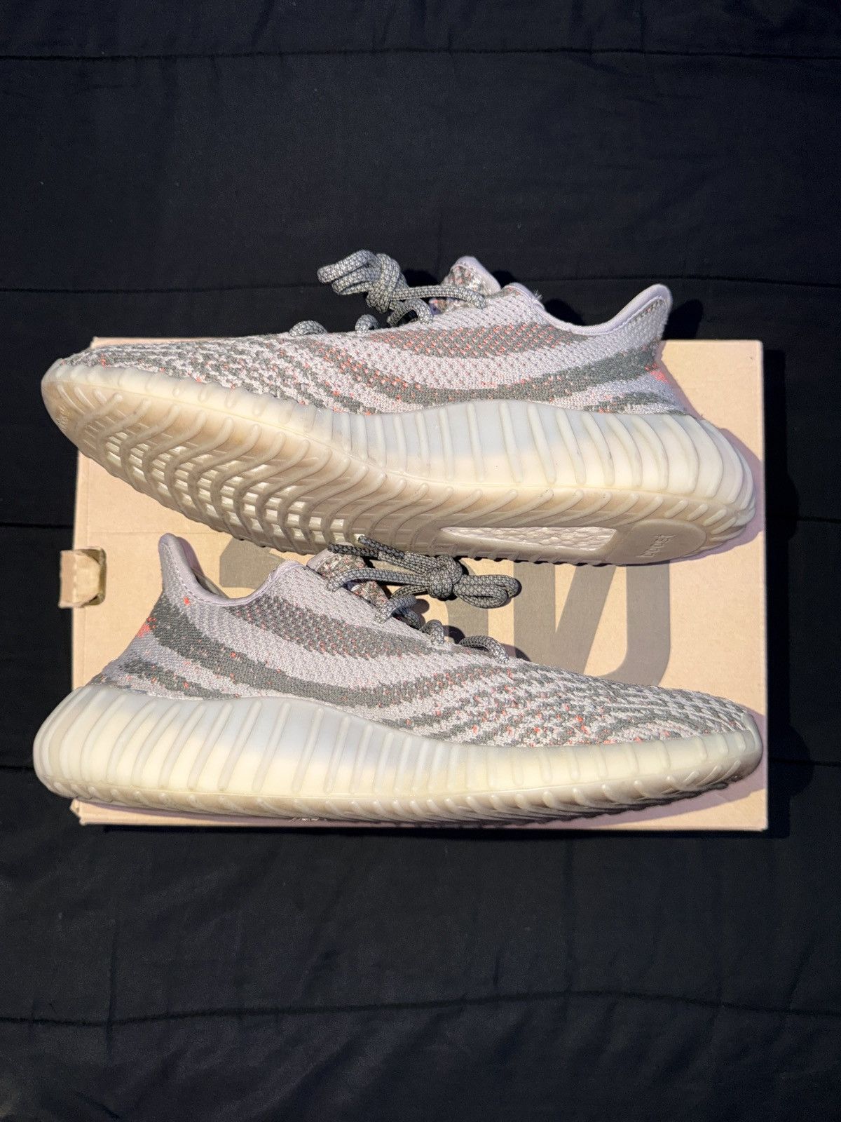 Yeezy Yeezy Boost 350 V2 Beluga Size US 9.5 / EU 42-43 - 2 Thumbnail