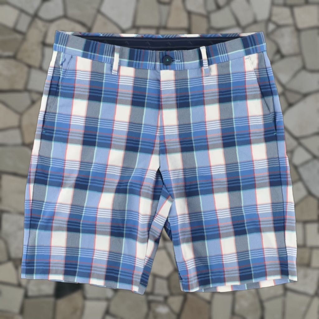Tommy Bahama Tommy Bahama High Stretch On Par Golf Shorts Blue Plaid Mens 33 Shorts Blue Plaid Regular Mens 33 Size US 33 - 1 Thumbnail