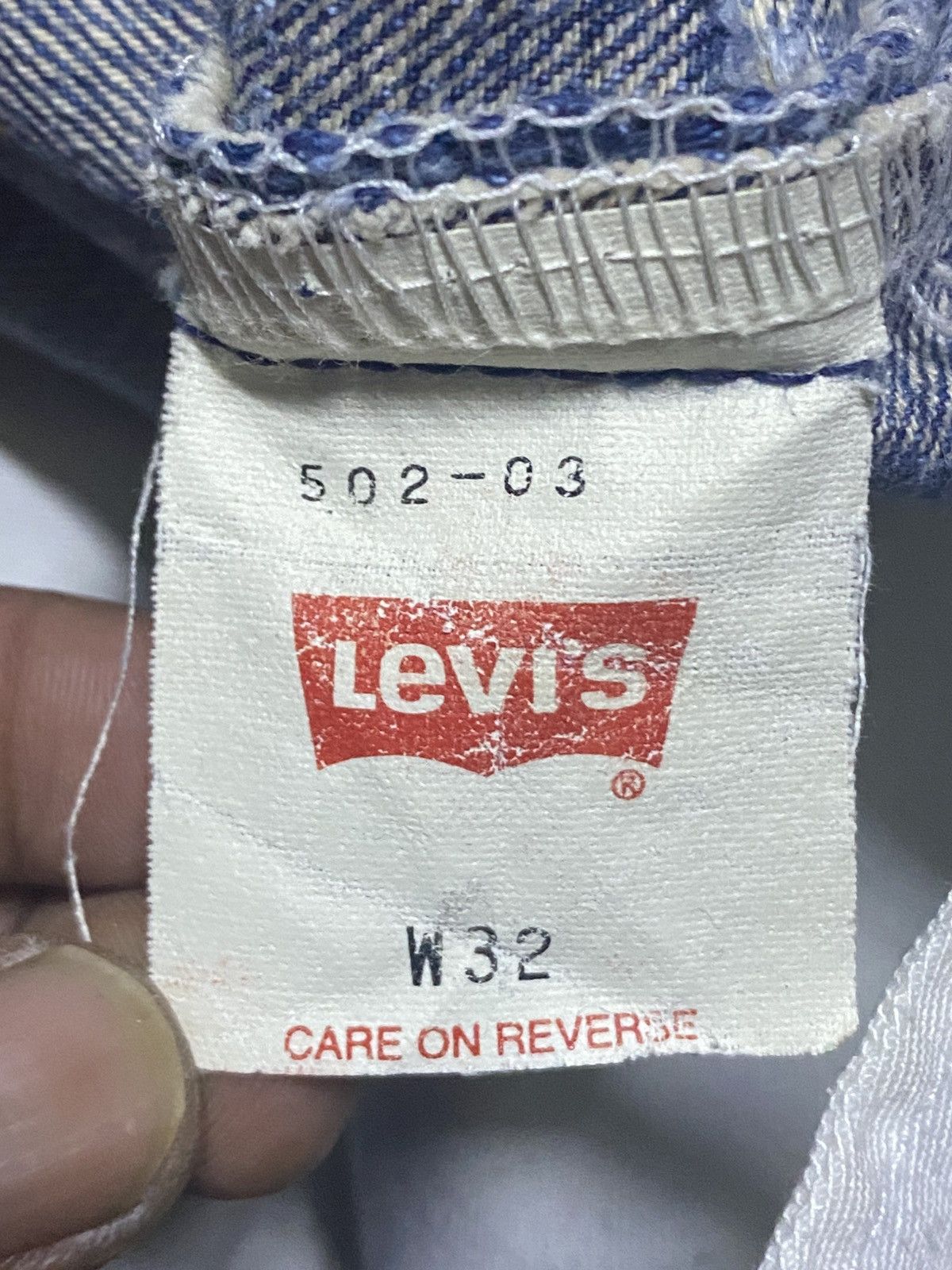 Levi's Vintage Levis 502 Faded Wash Distressed Loose Jeans Size US 31 - 18 Thumbnail