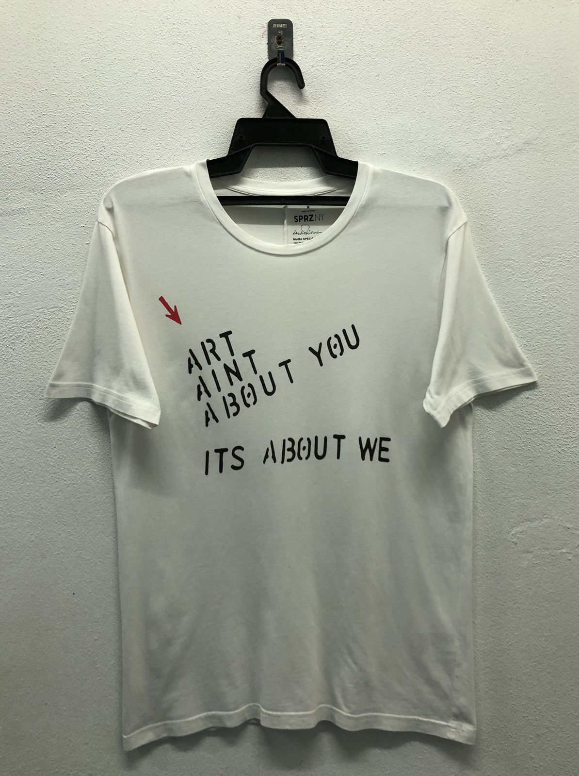 Uniqlo Uniqlo Lawrence Weiner 2014 The Museum Of Modern Art T-Shirt Size US M / EU 48-50 / 2 - 1 Thumbnail