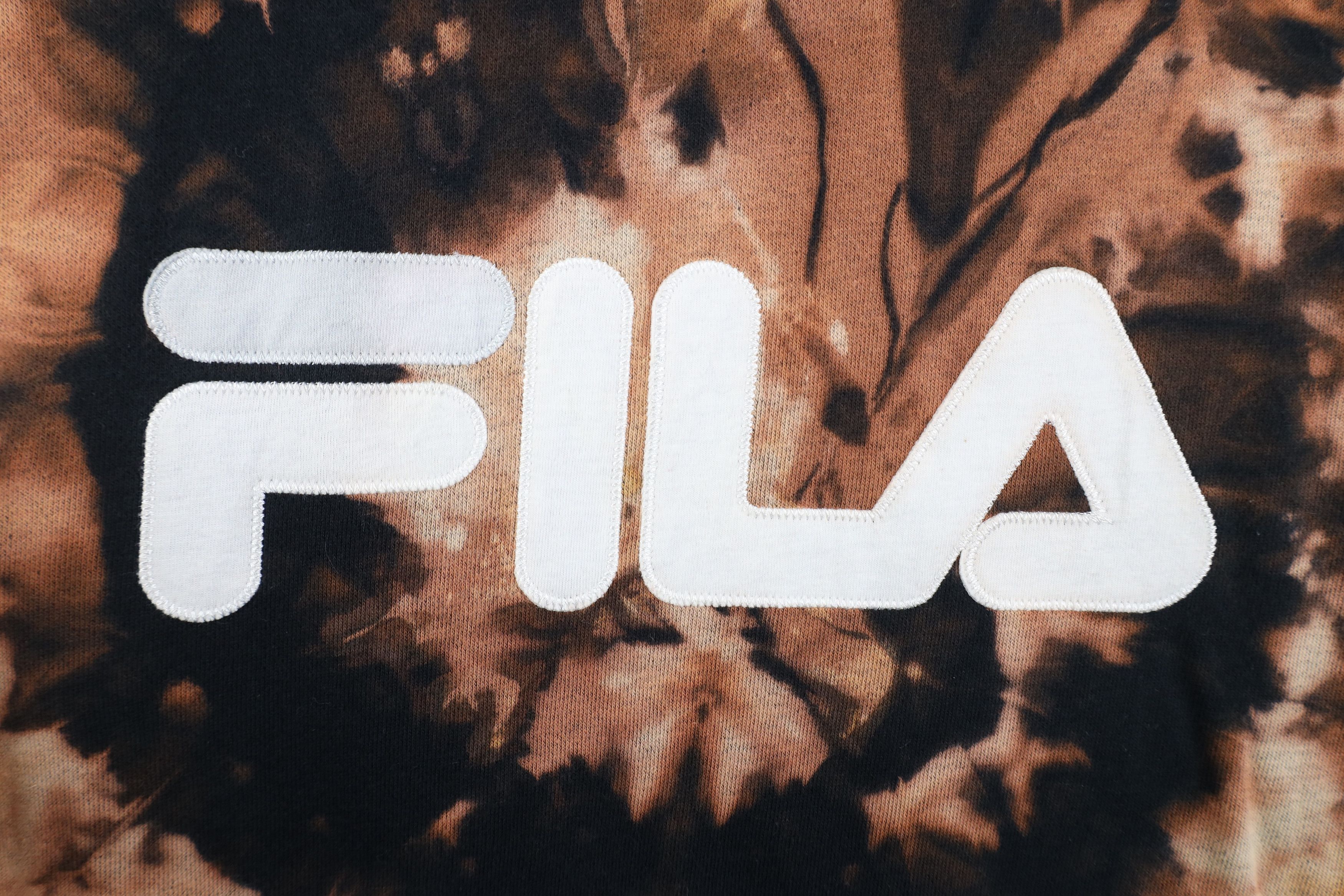 Fila Vintage Y2K FILA Big Logo Acid Wash French Terry Sweatshirt Size L / US 10 / IT 46 - 4 Thumbnail