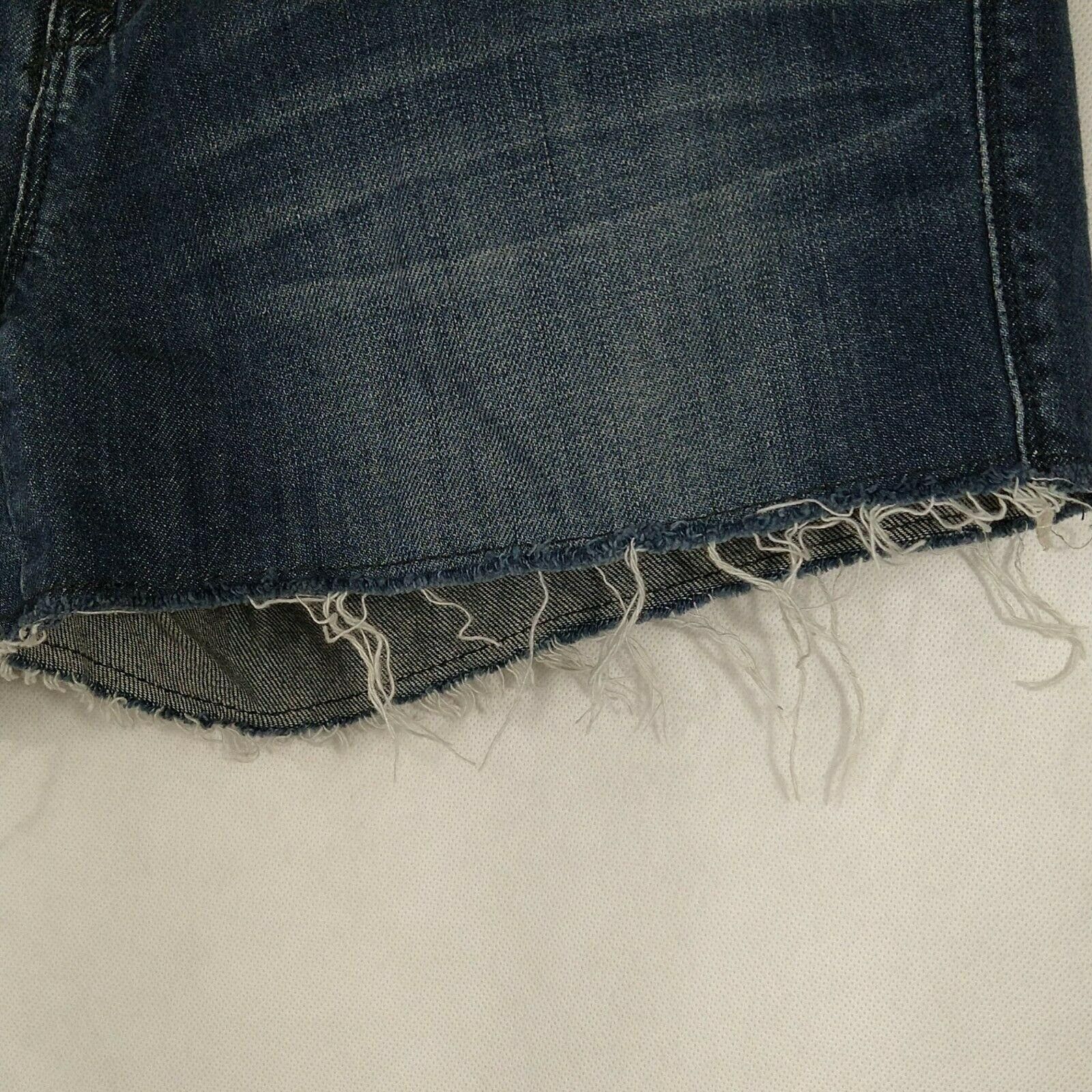 J.Crew J Crew Frayed Cut Off Denim Jean Shorts Women Size 4 Size 27" / US 4 / IT 40 - 2 Thumbnail